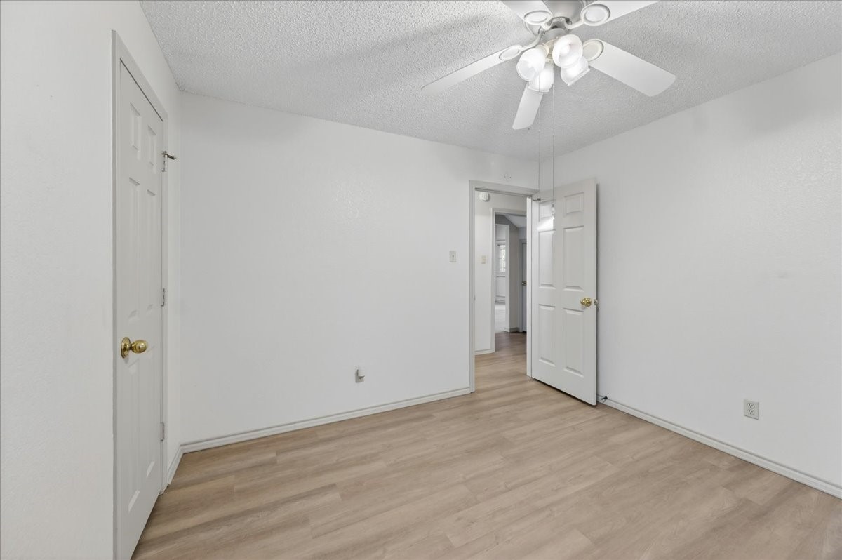 3509 Edgehill Street Grapevine TX 76051