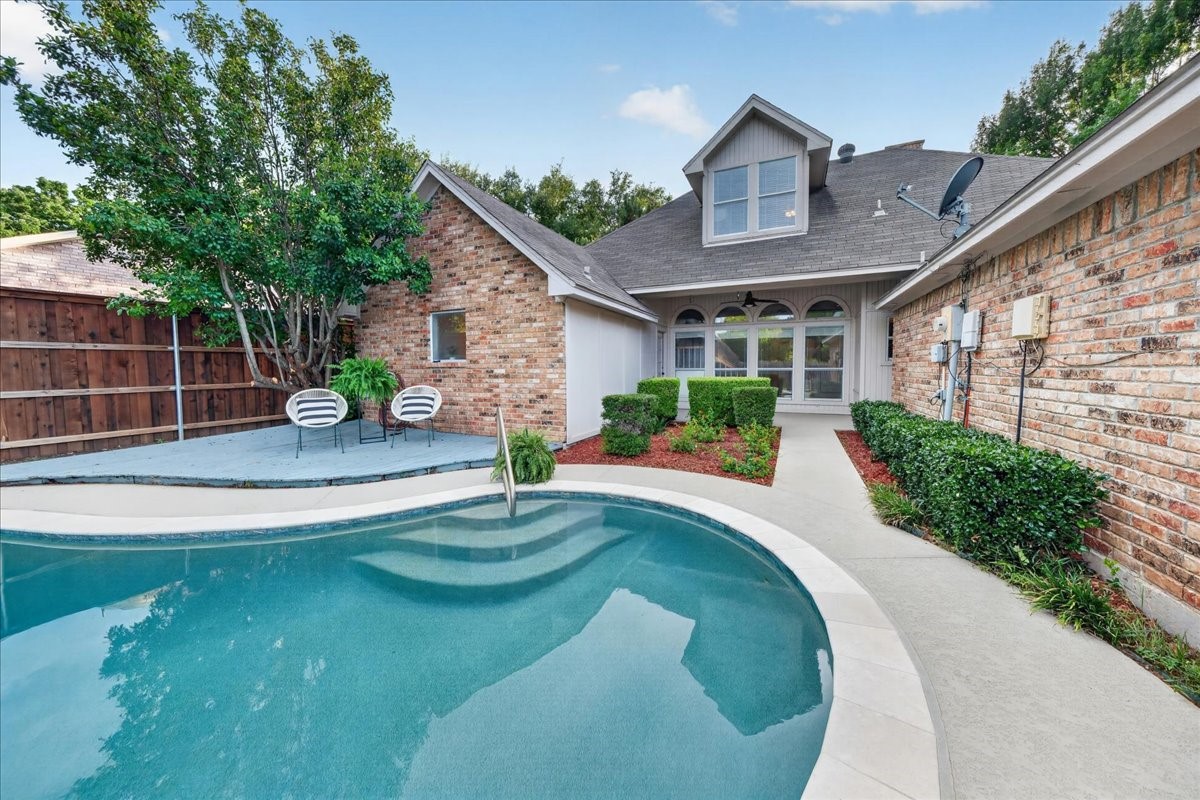 3509 Edgehill Street Grapevine TX 76051