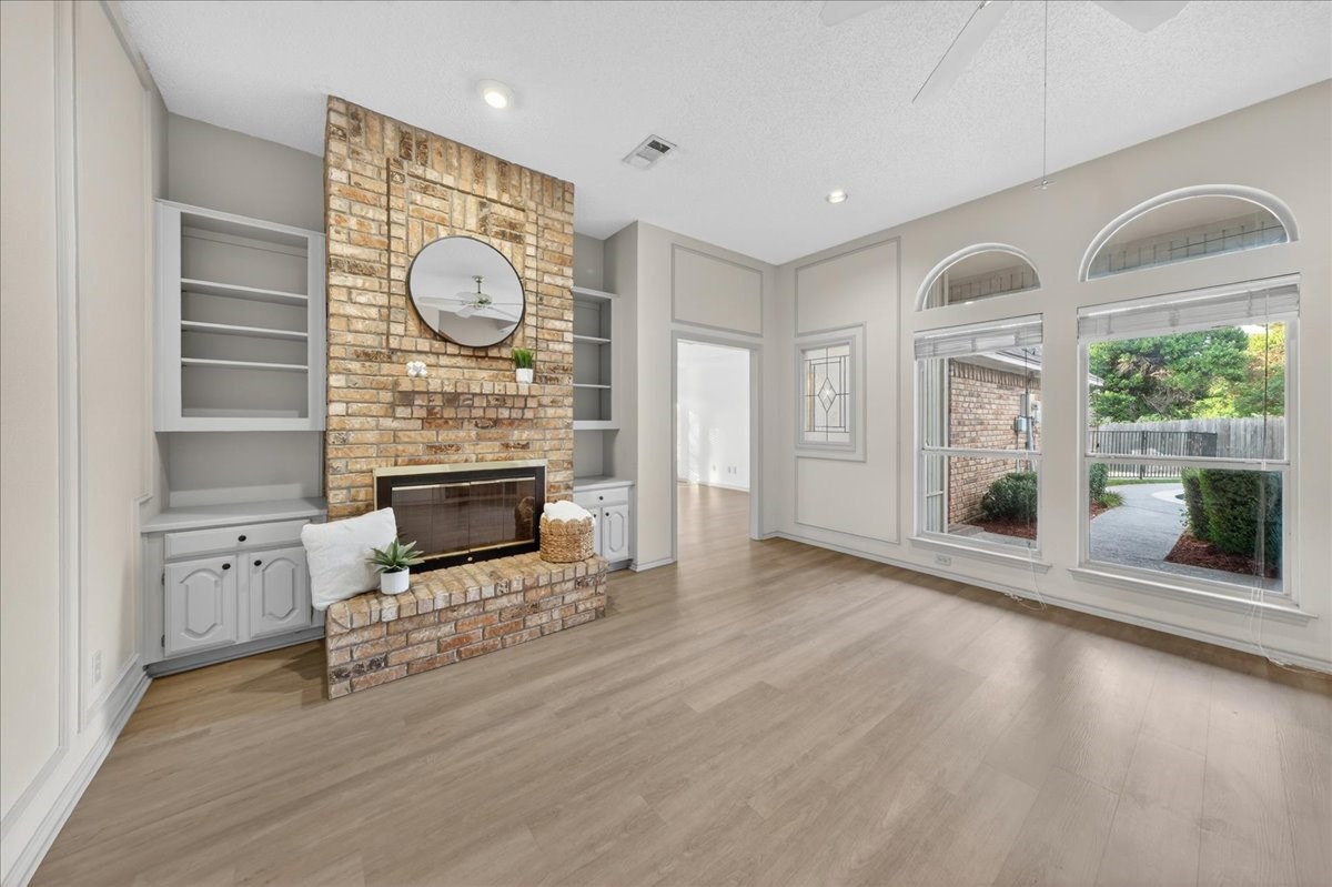 3509 Edgehill Street Grapevine TX 76051
