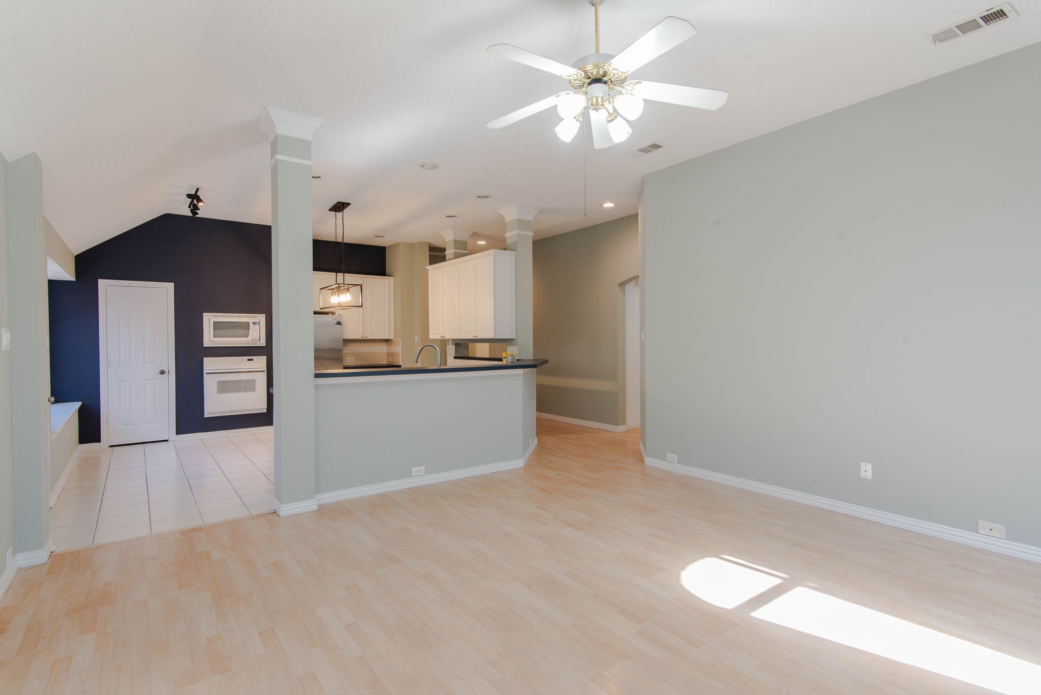 9321 Western Trail Irving TX 75063