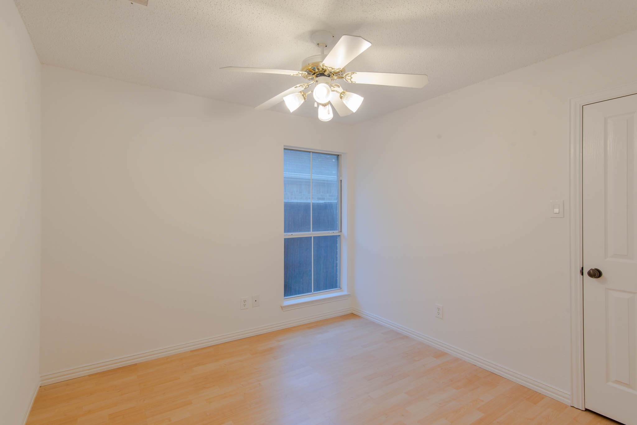 9321 Western Trail Irving TX 75063