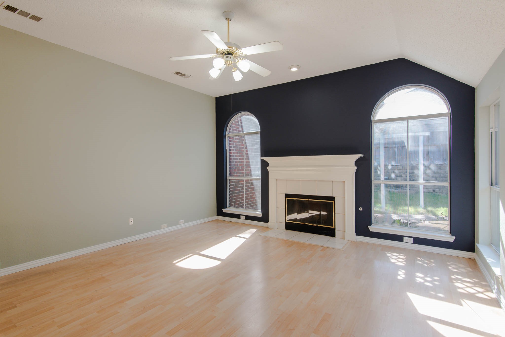 9321 Western Trail Irving TX 75063
