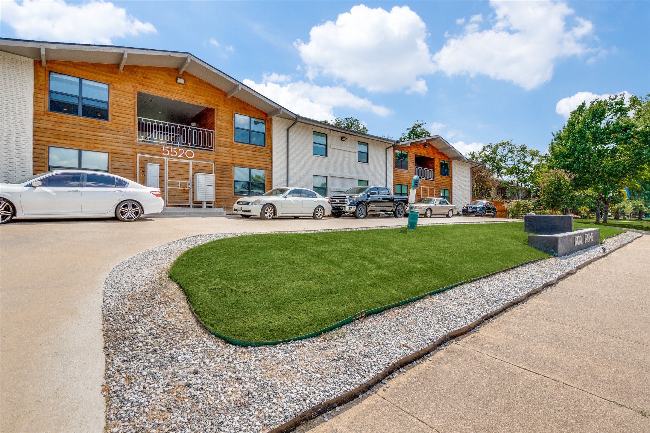 5520 Gaston Avenue Dallas TX 75214