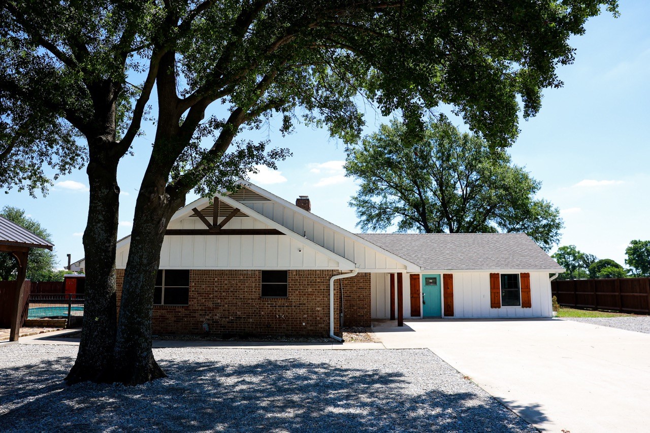10575 Friendship Road Pilot Point TX 76258