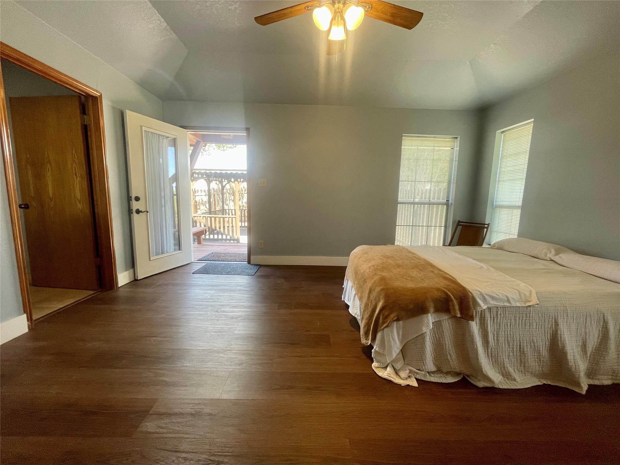 1306 Fm 1331 Thorndale TX 76577