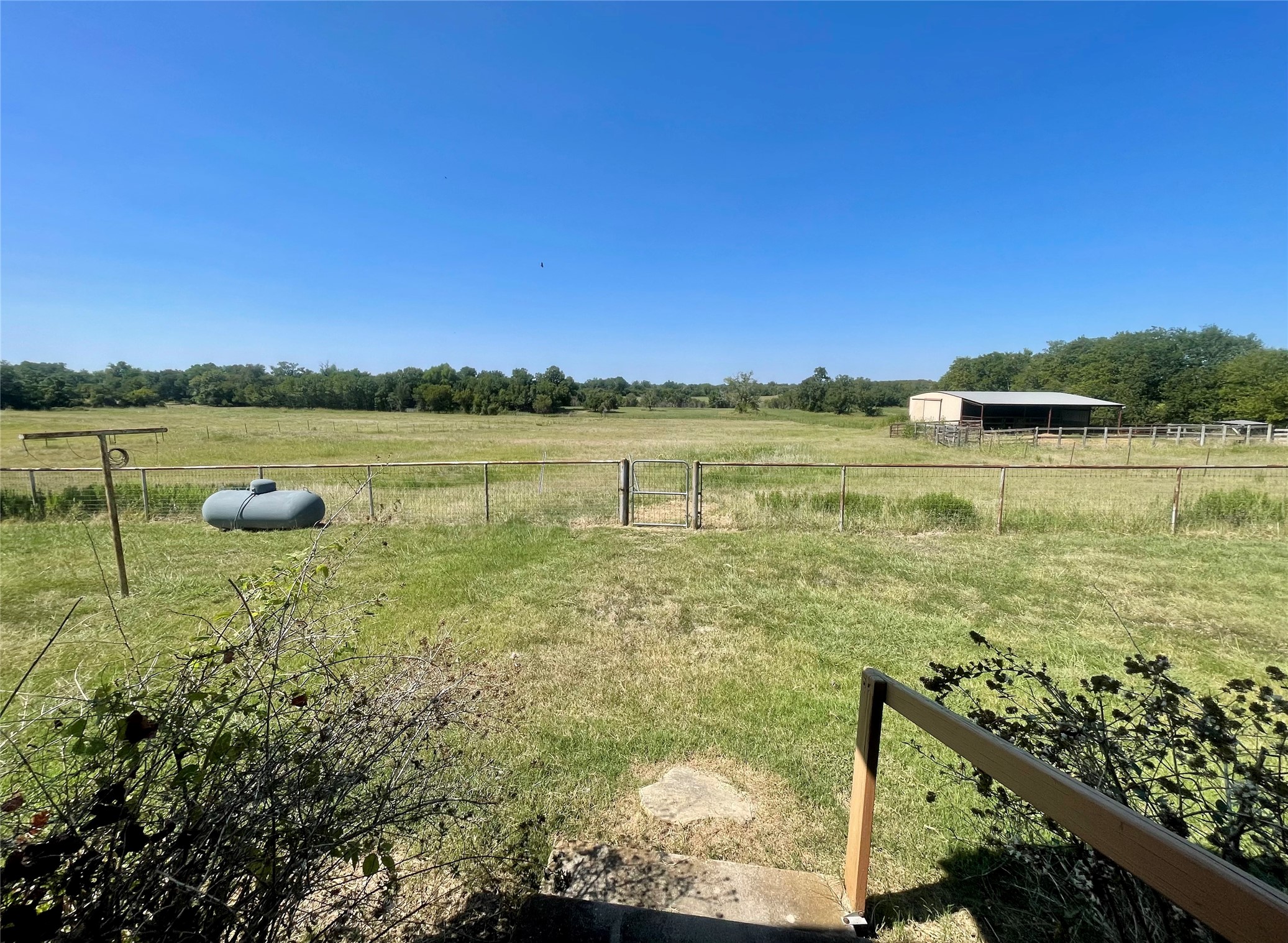 1306 Fm 1331 Thorndale TX 76577