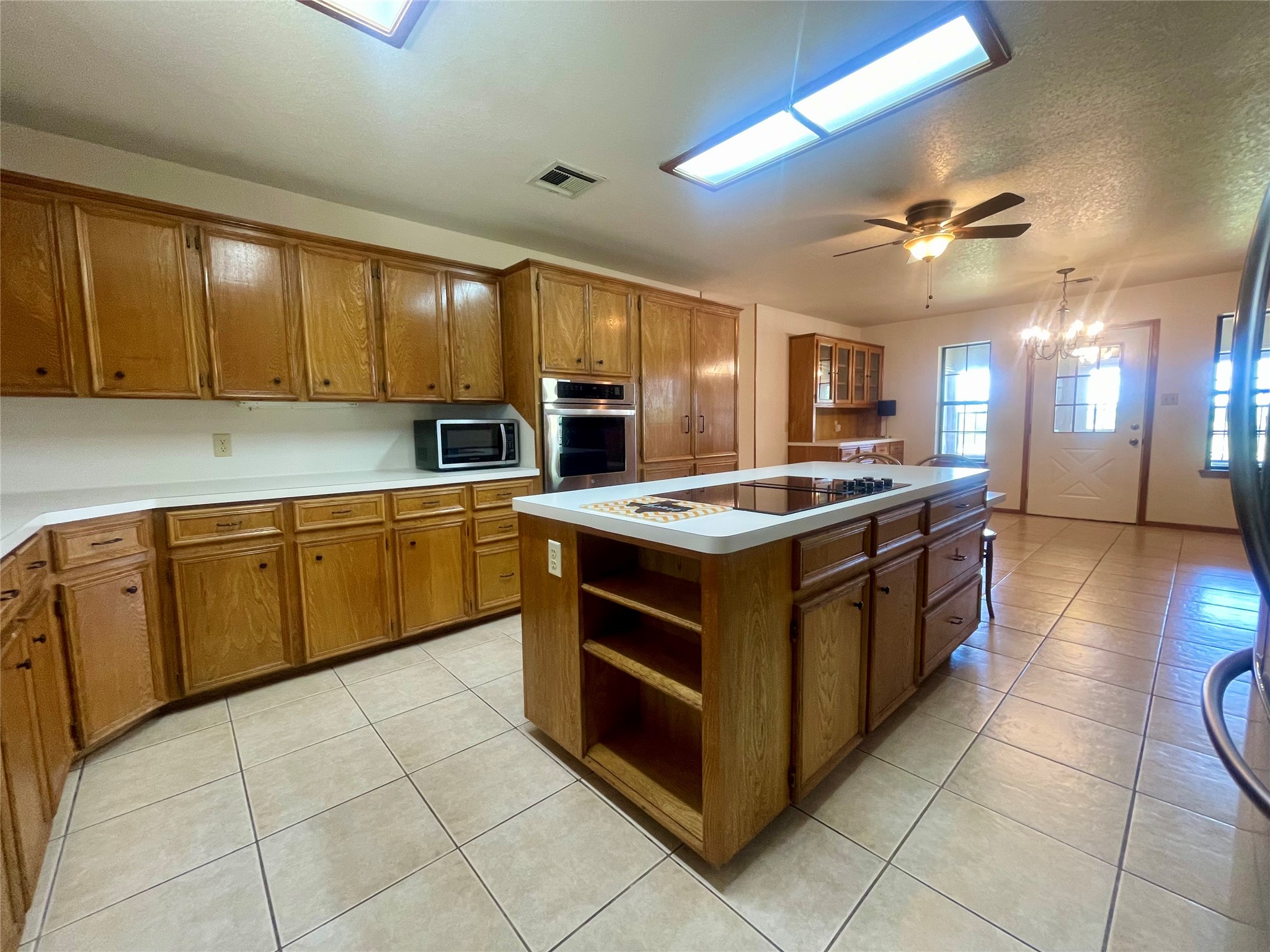 1306 Fm 1331 Thorndale TX 76577