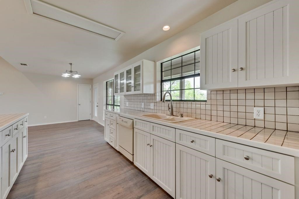 28017 S Highway 377 Cresson TX 76035