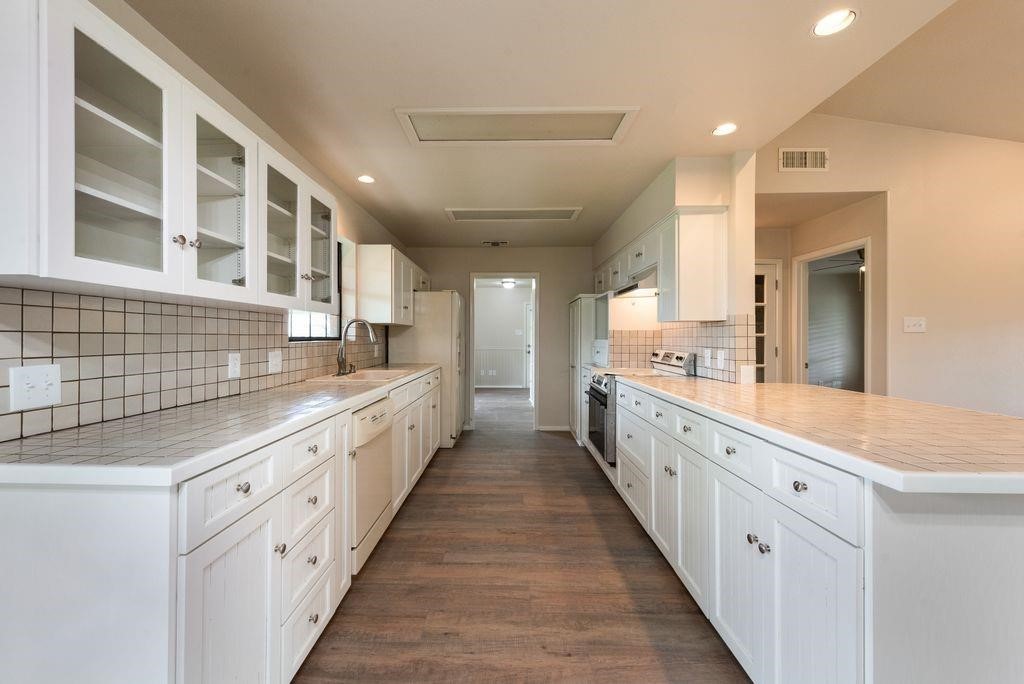 28017 S Highway 377 Cresson TX 76035
