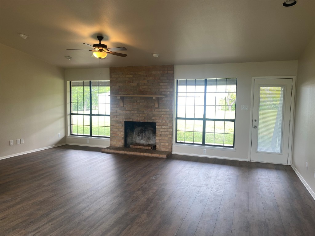 28017 S Highway 377 Cresson TX 76035