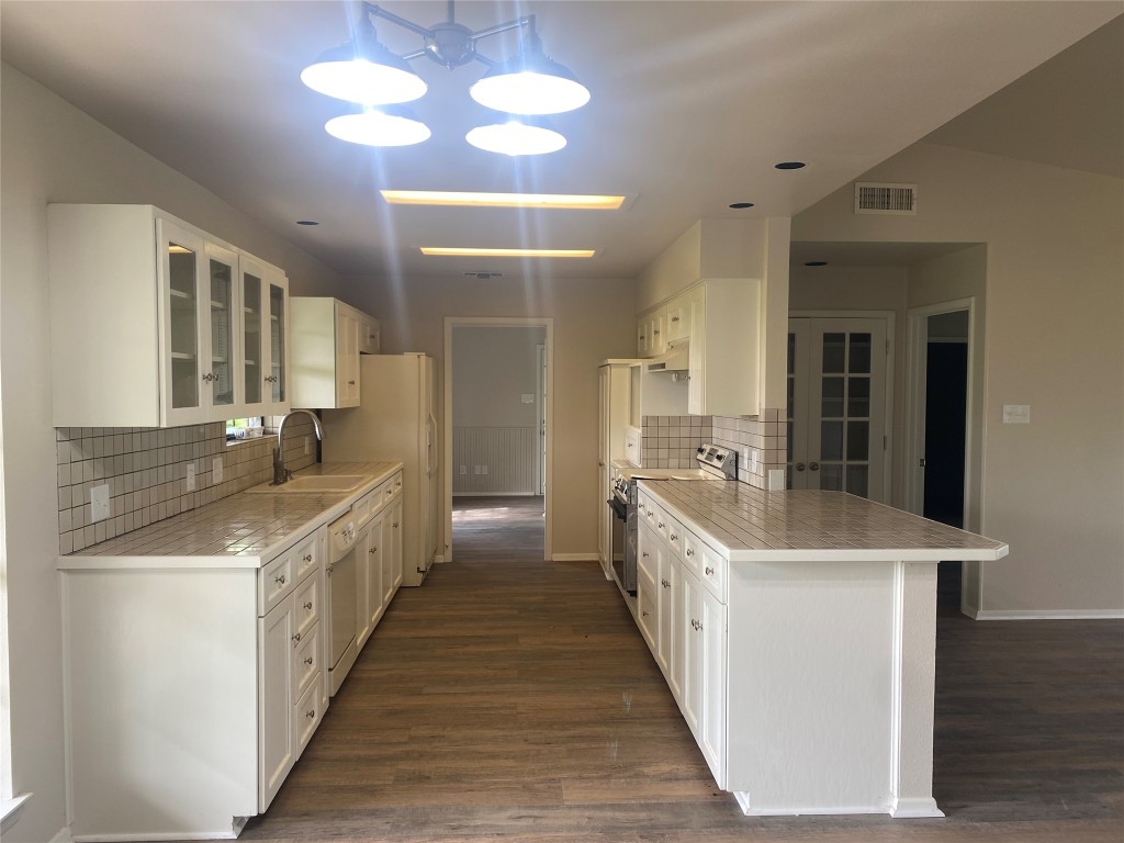 28017 S Highway 377 Cresson TX 76035