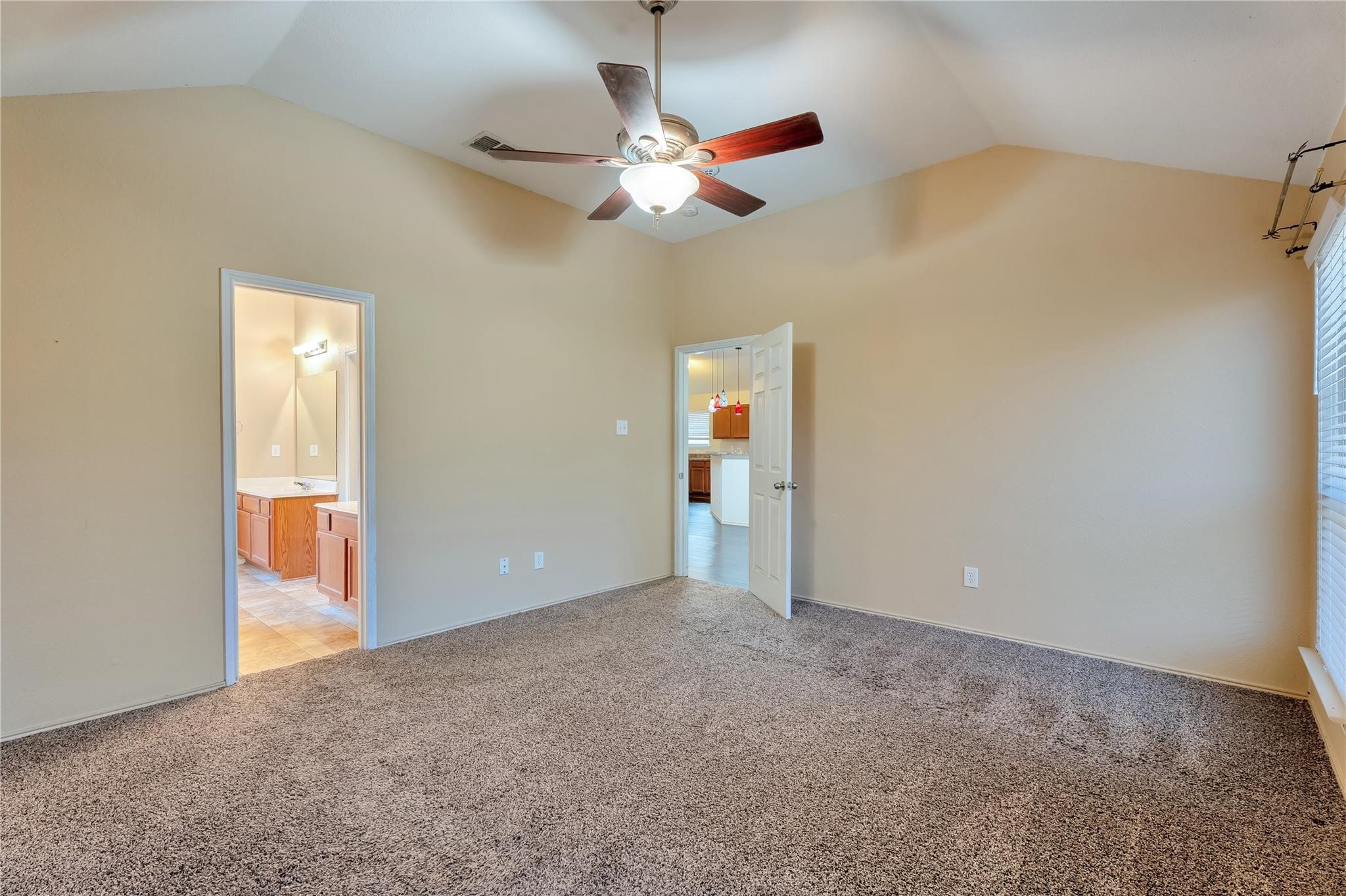 4816 Sapphire Lane Granbury TX 76049