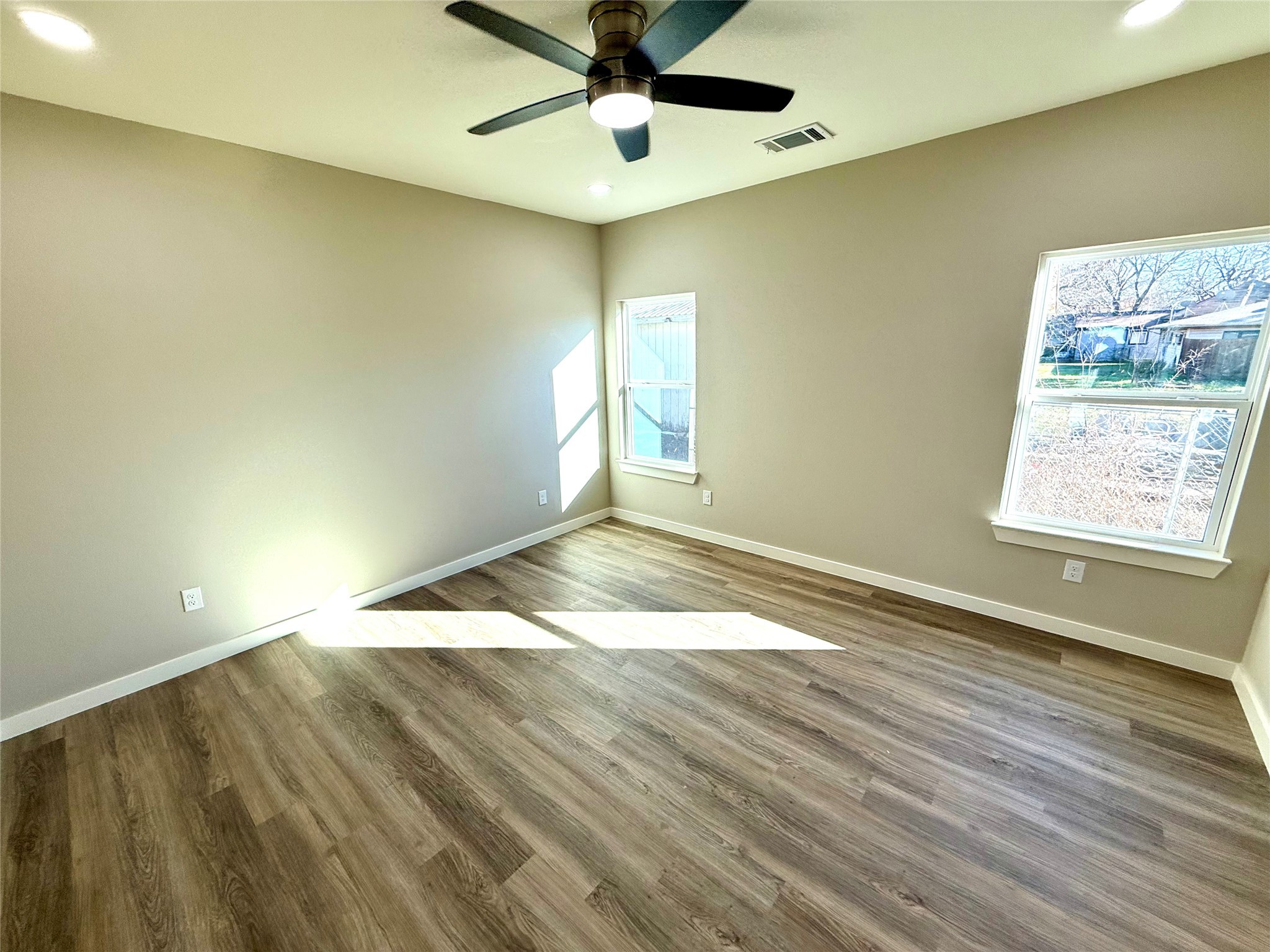 901 S Throckmorton Street Sherman TX 75090