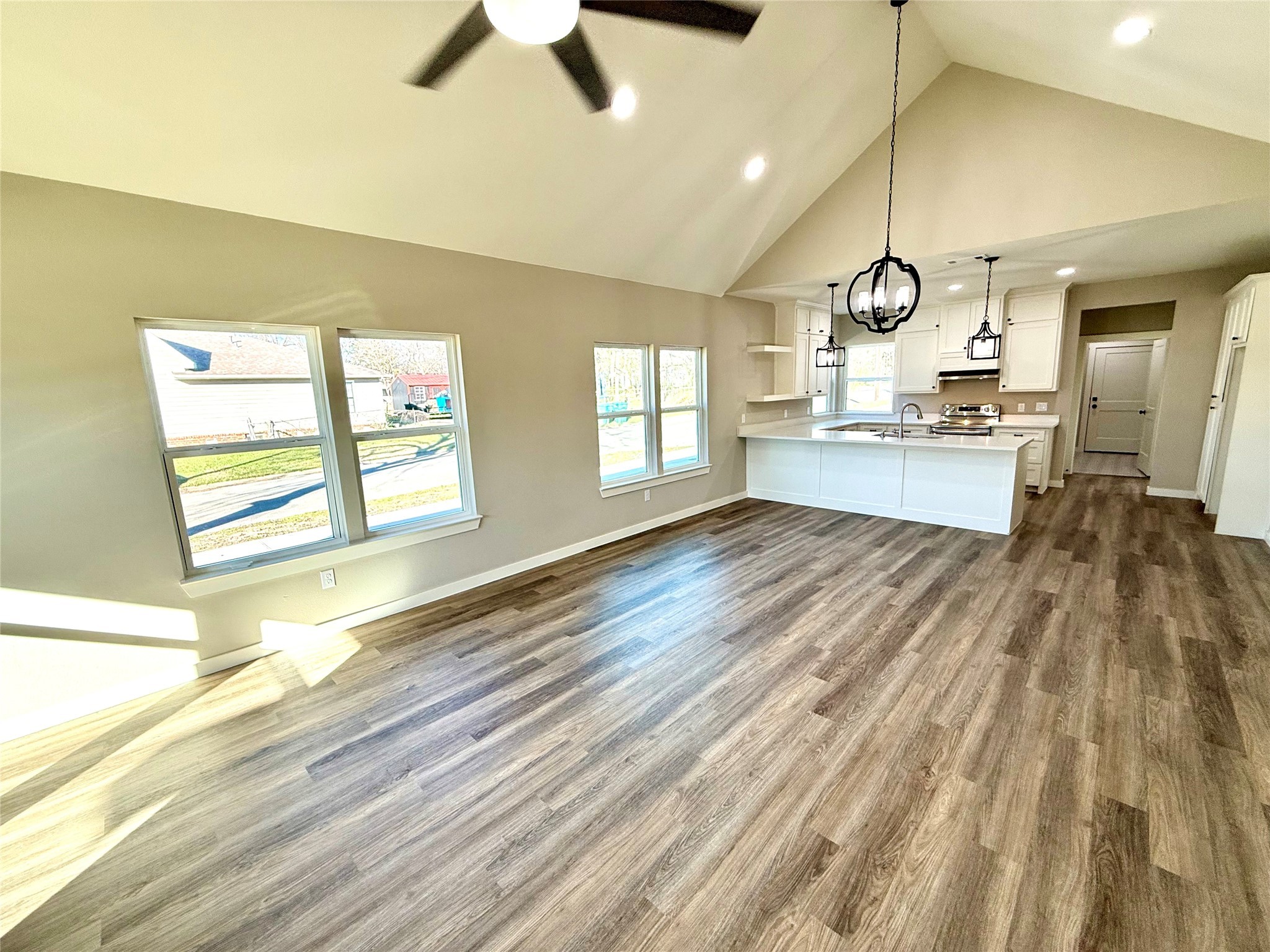 901 S Throckmorton Street Sherman TX 75090