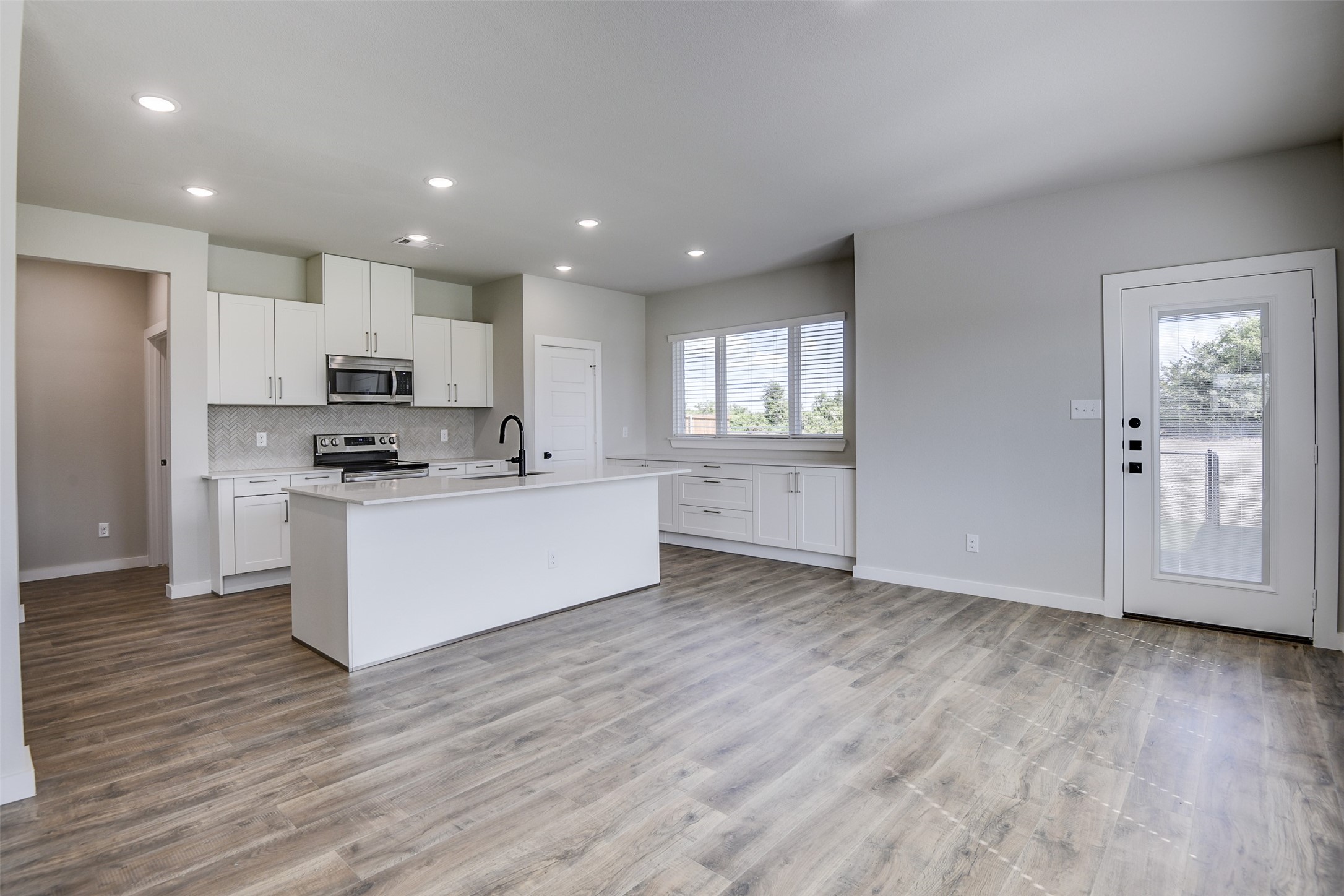 6834 Florence Drive Midlothian TX 76065