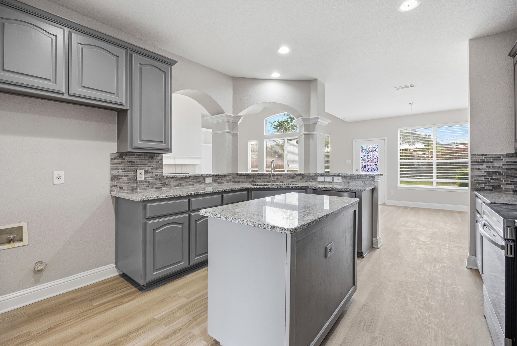 1904 Meera Lane Mansfield TX 76063