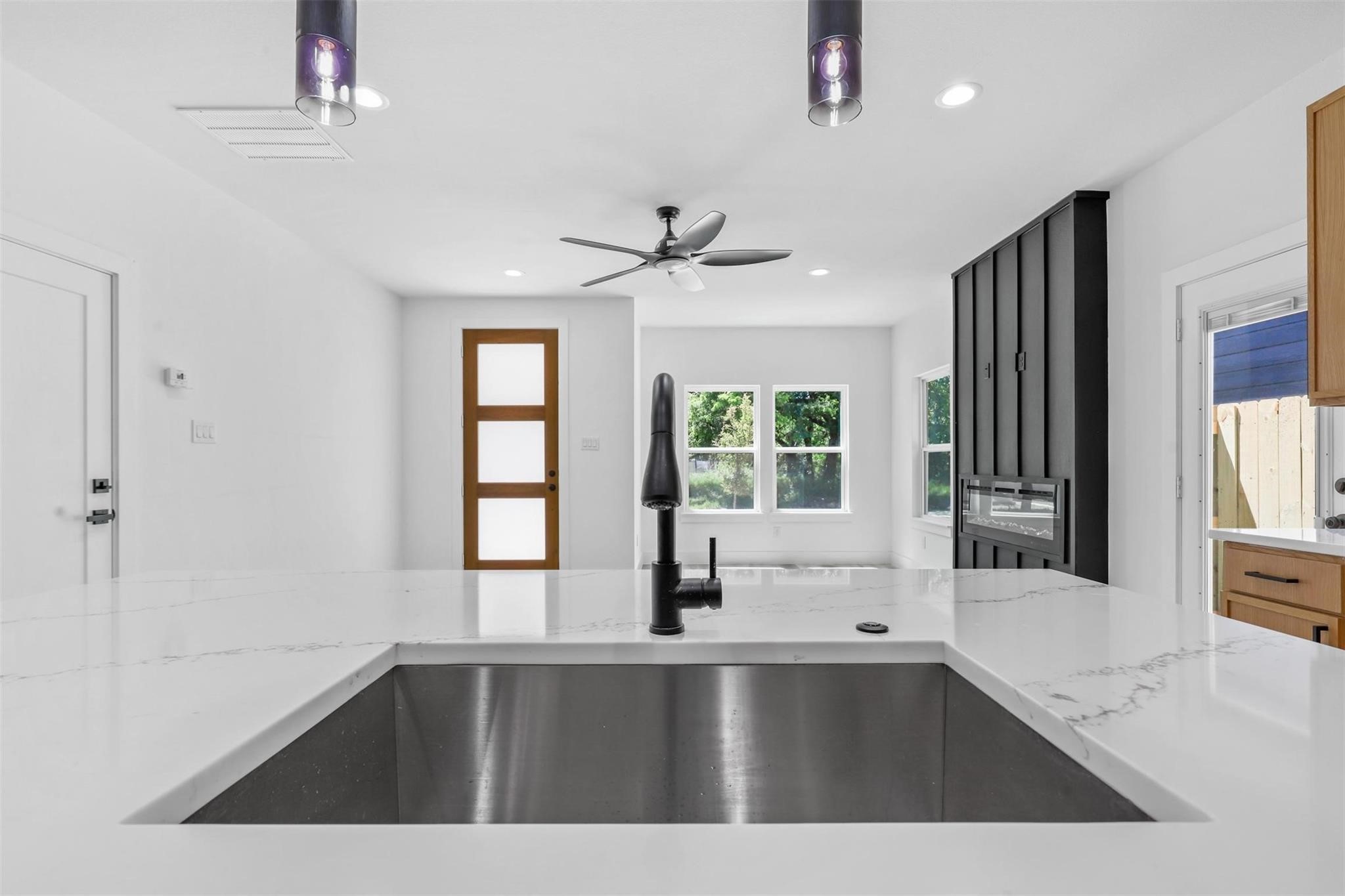 2714 Hector Street Dallas TX 75210