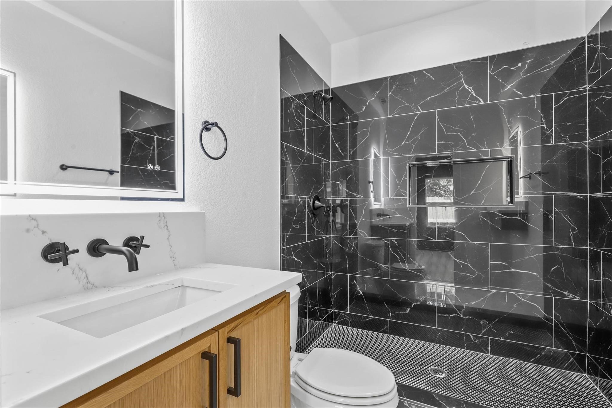 2714 Hector Street Dallas TX 75210