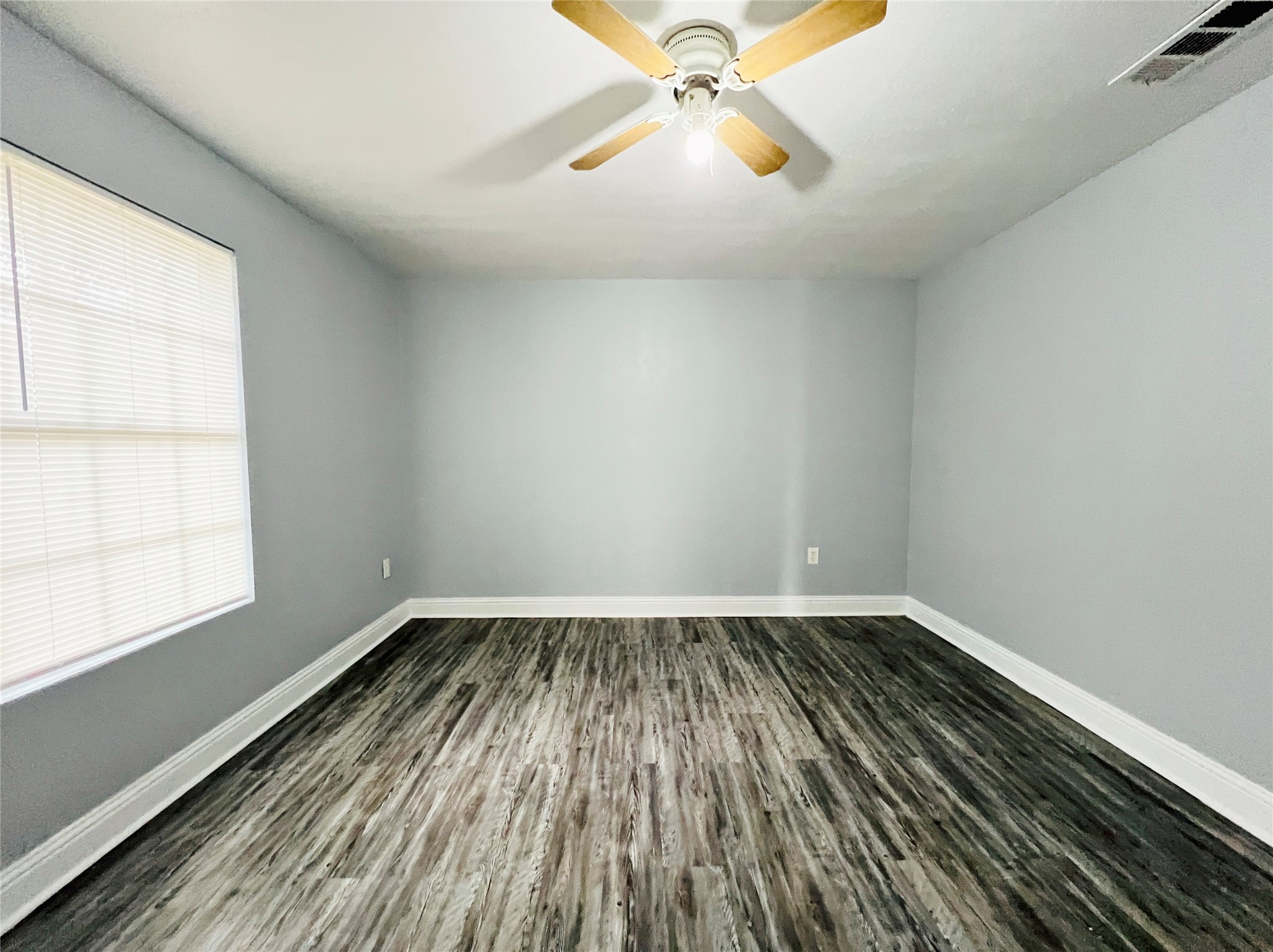 2621 E 12th Street Fort Worth TX 76111