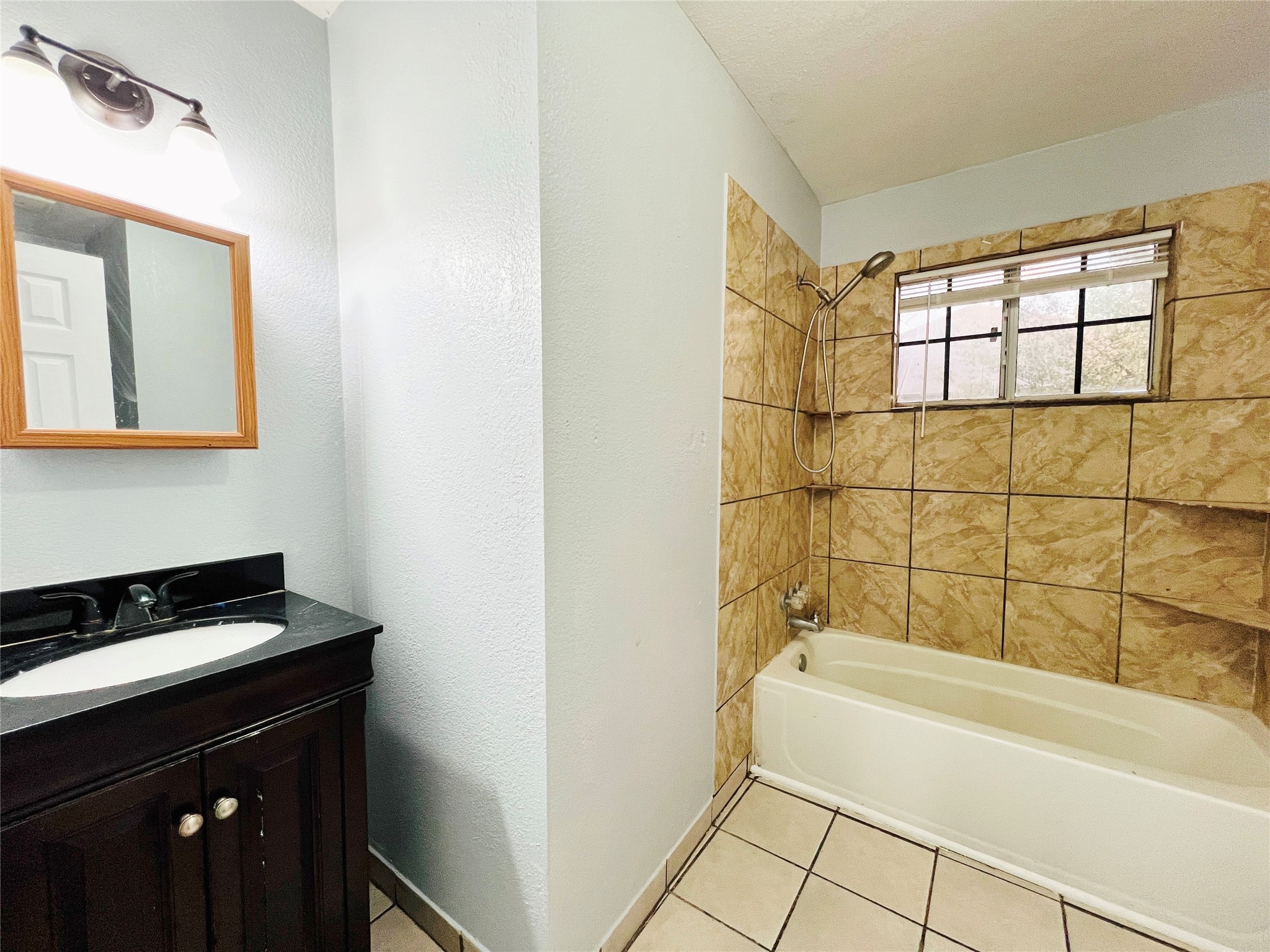 2621 E 12th Street Fort Worth TX 76111