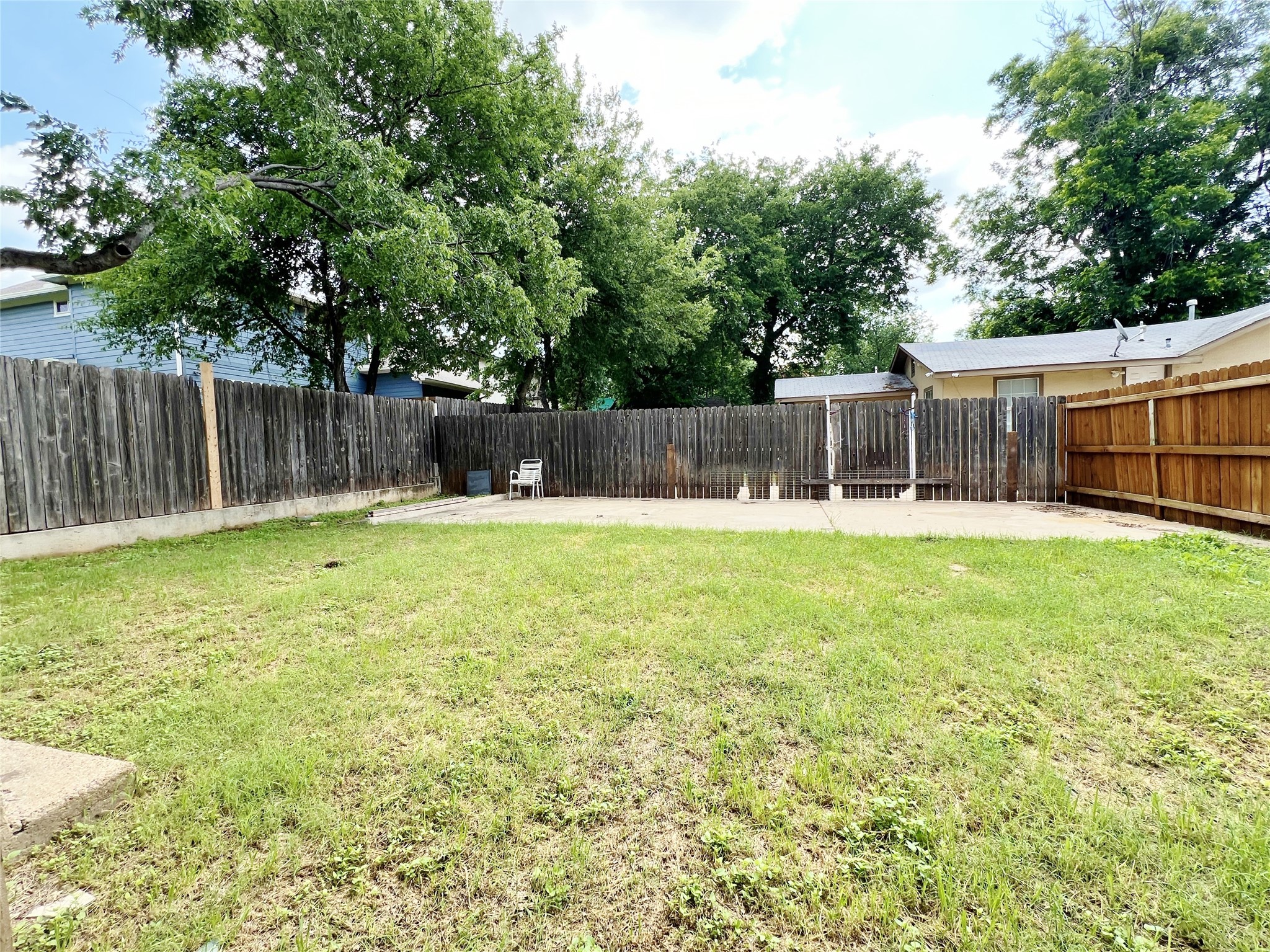 2621 E 12th Street Fort Worth TX 76111