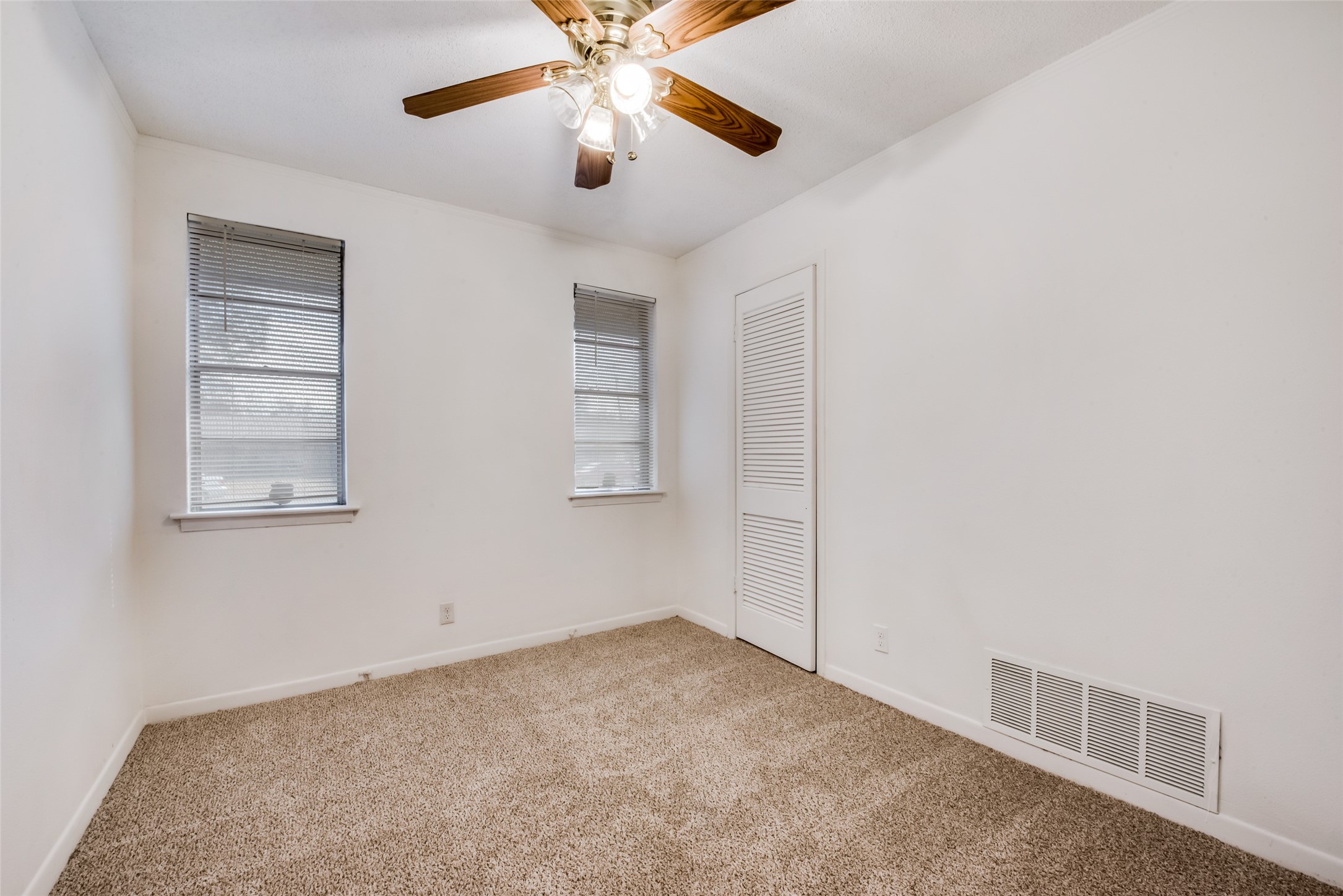 3711 E Devonshire Court Irving TX 75062