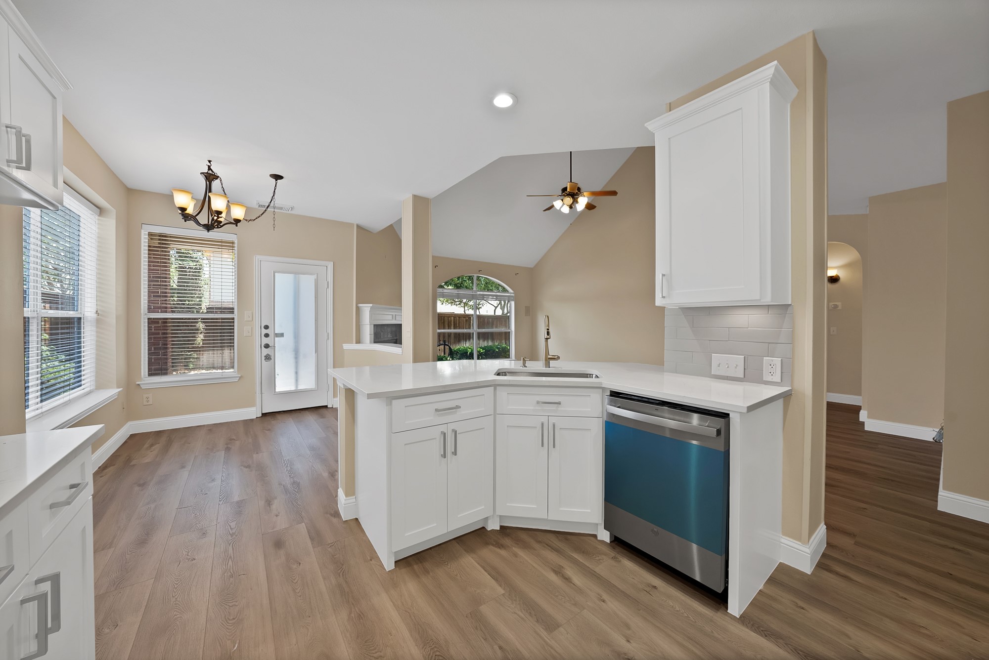 18638 Tall Oak Drive Dallas TX 75287