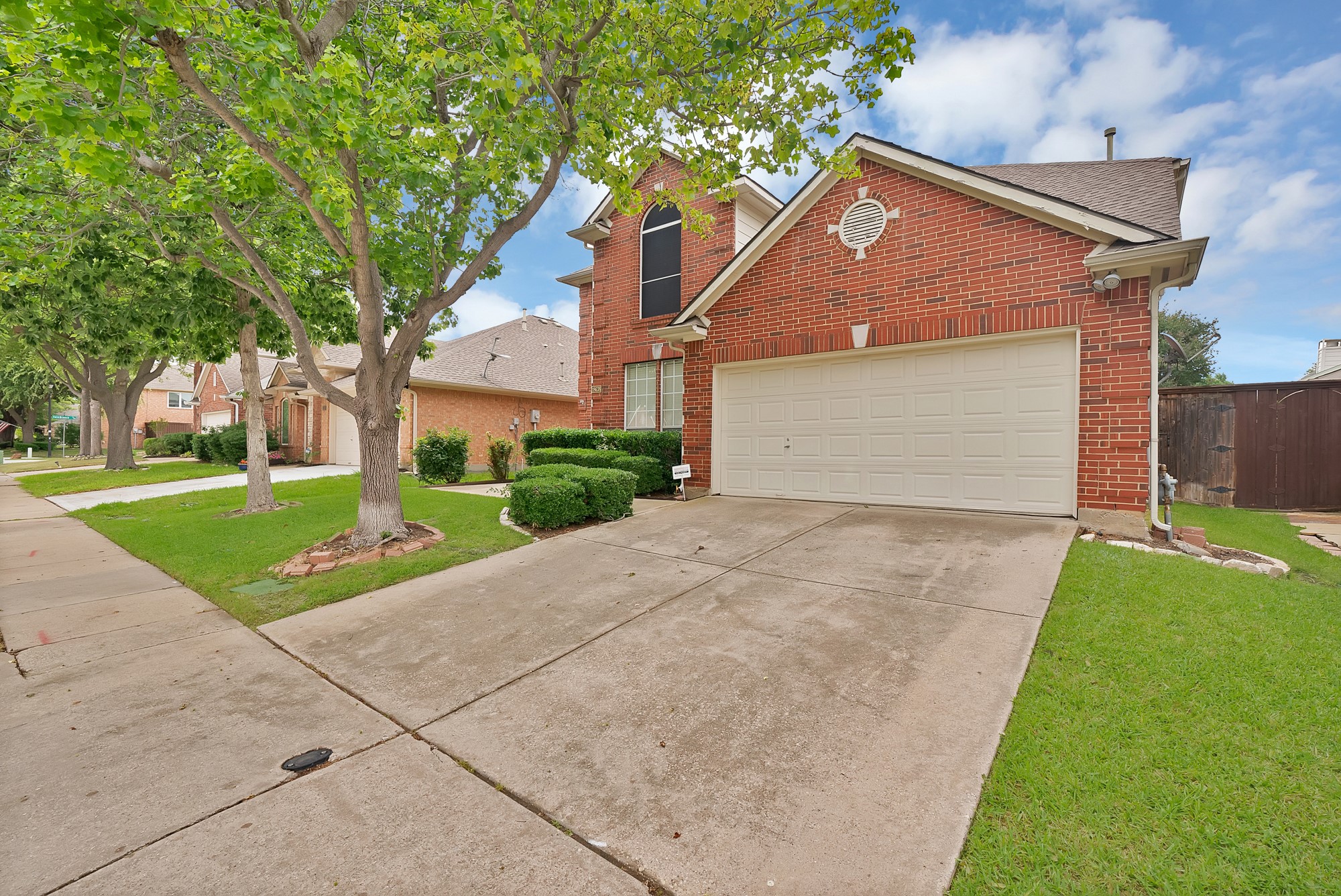 18638 Tall Oak Drive Dallas TX 75287