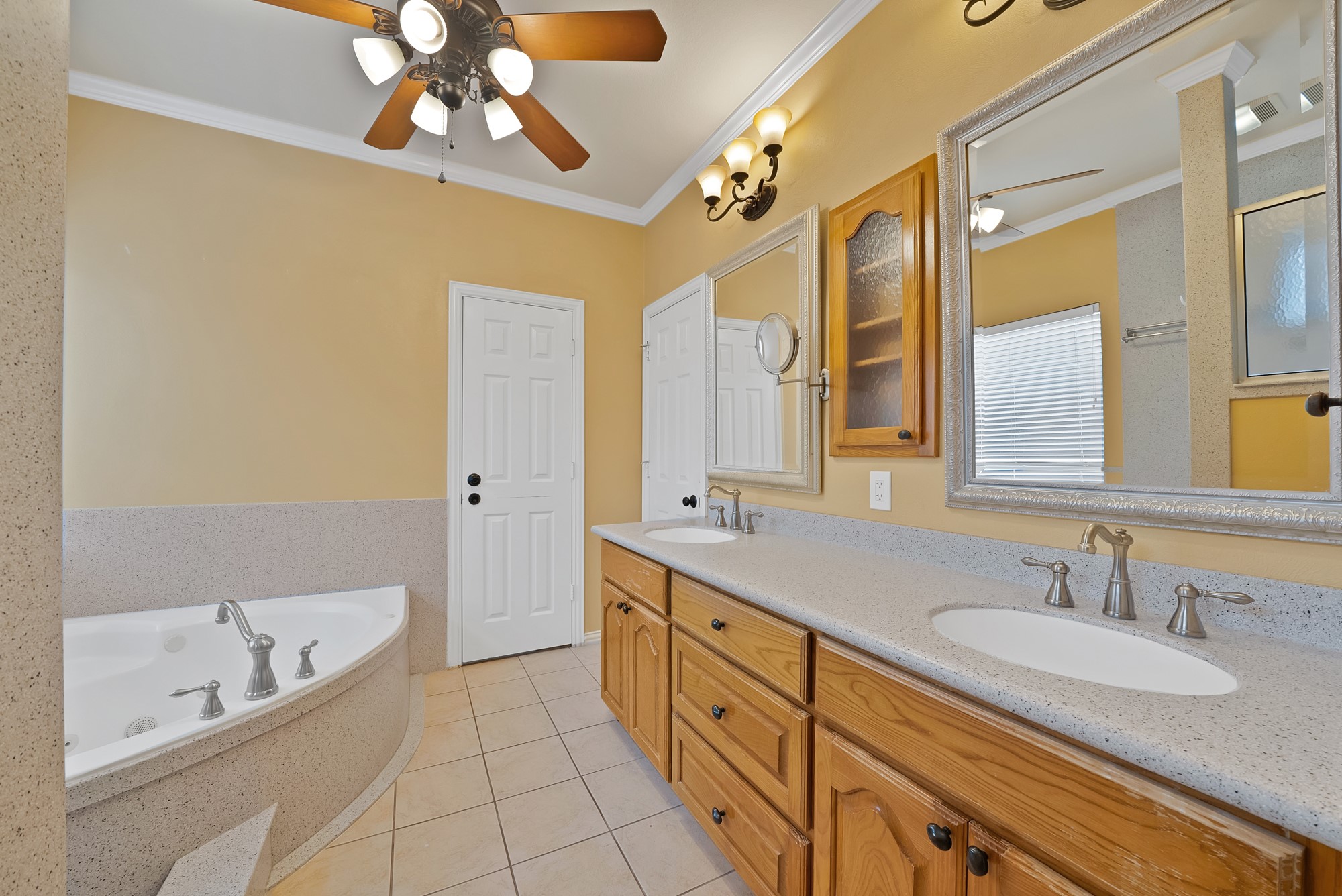 18638 Tall Oak Drive Dallas TX 75287