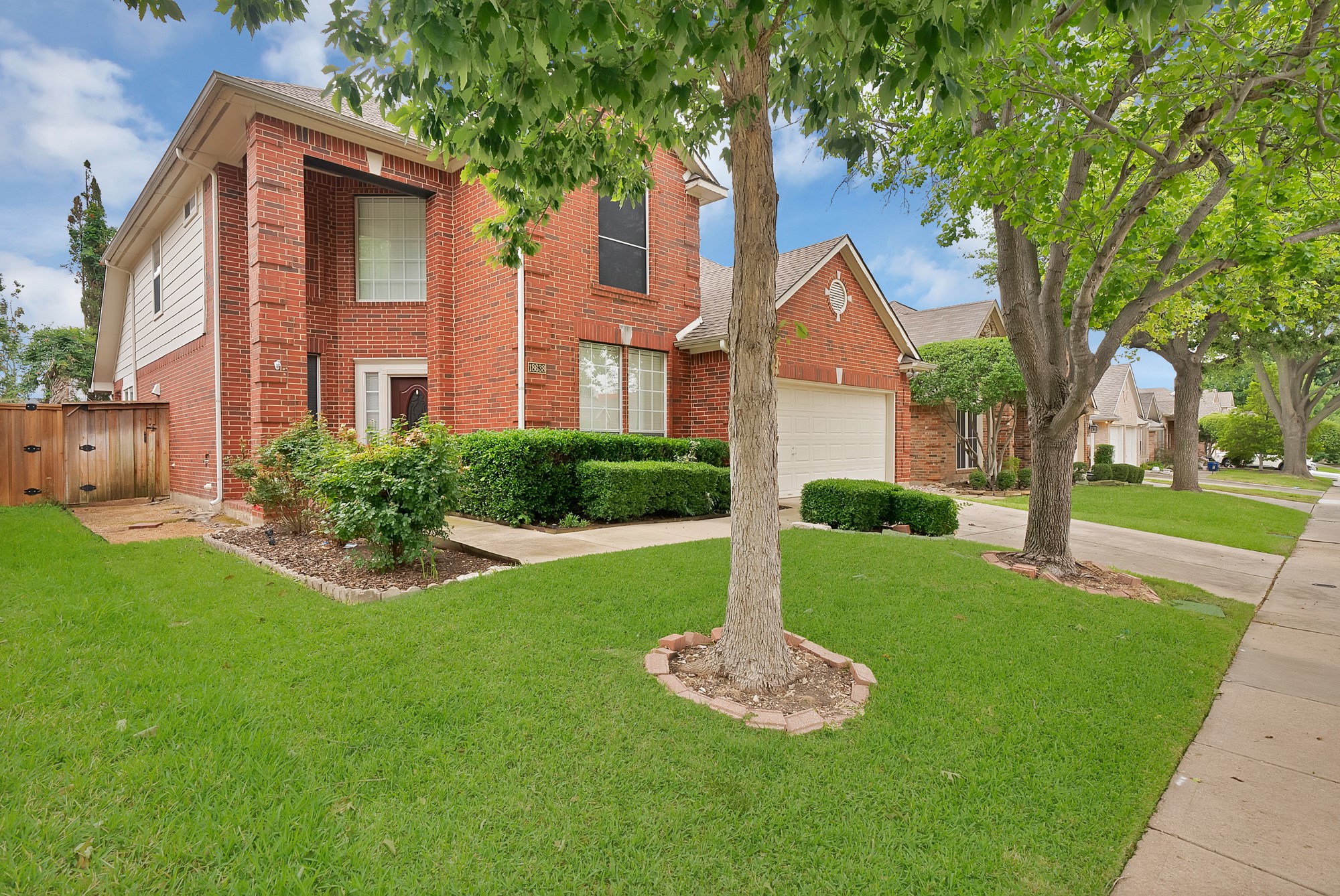 18638 Tall Oak Drive Dallas TX 75287