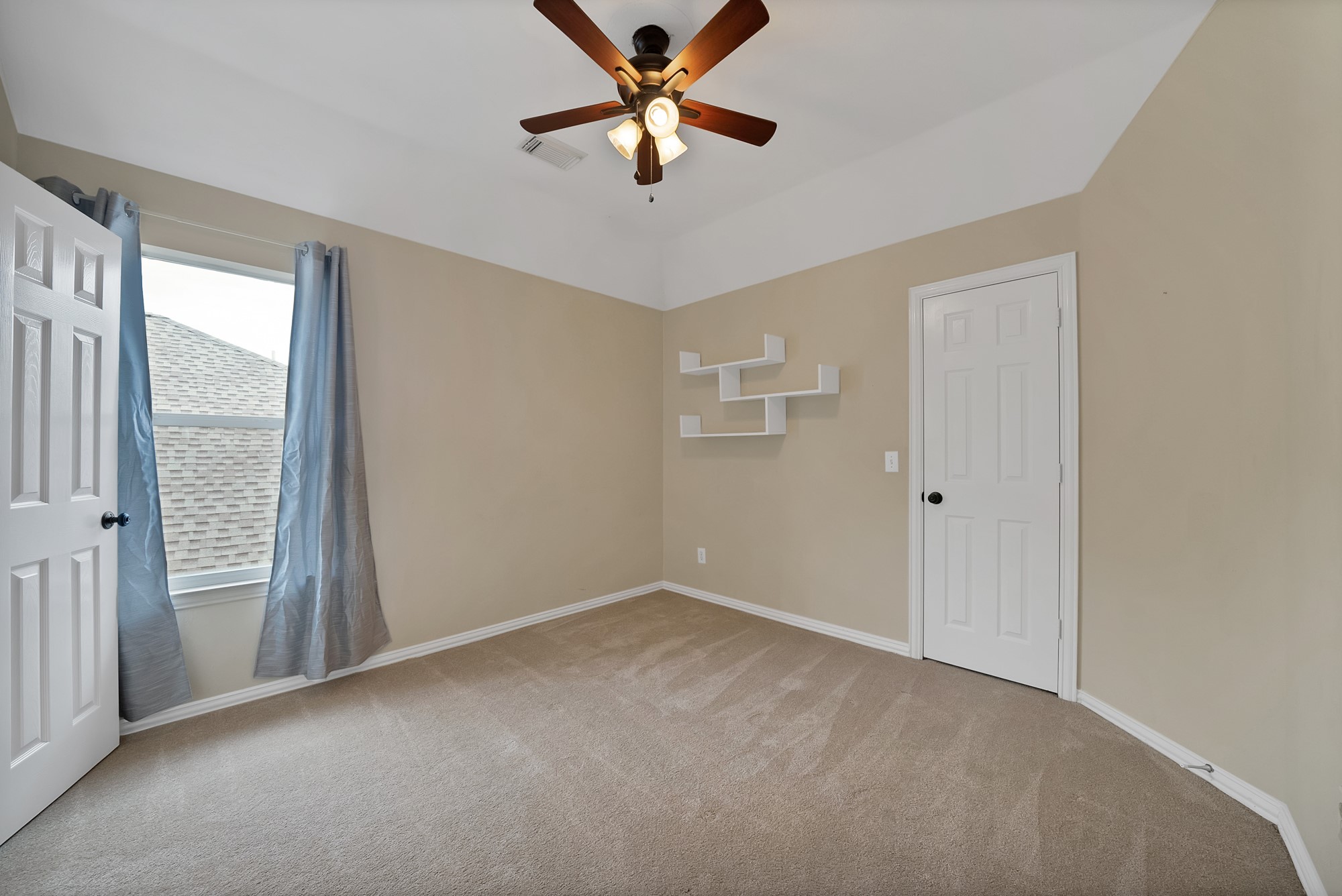 18638 Tall Oak Drive Dallas TX 75287