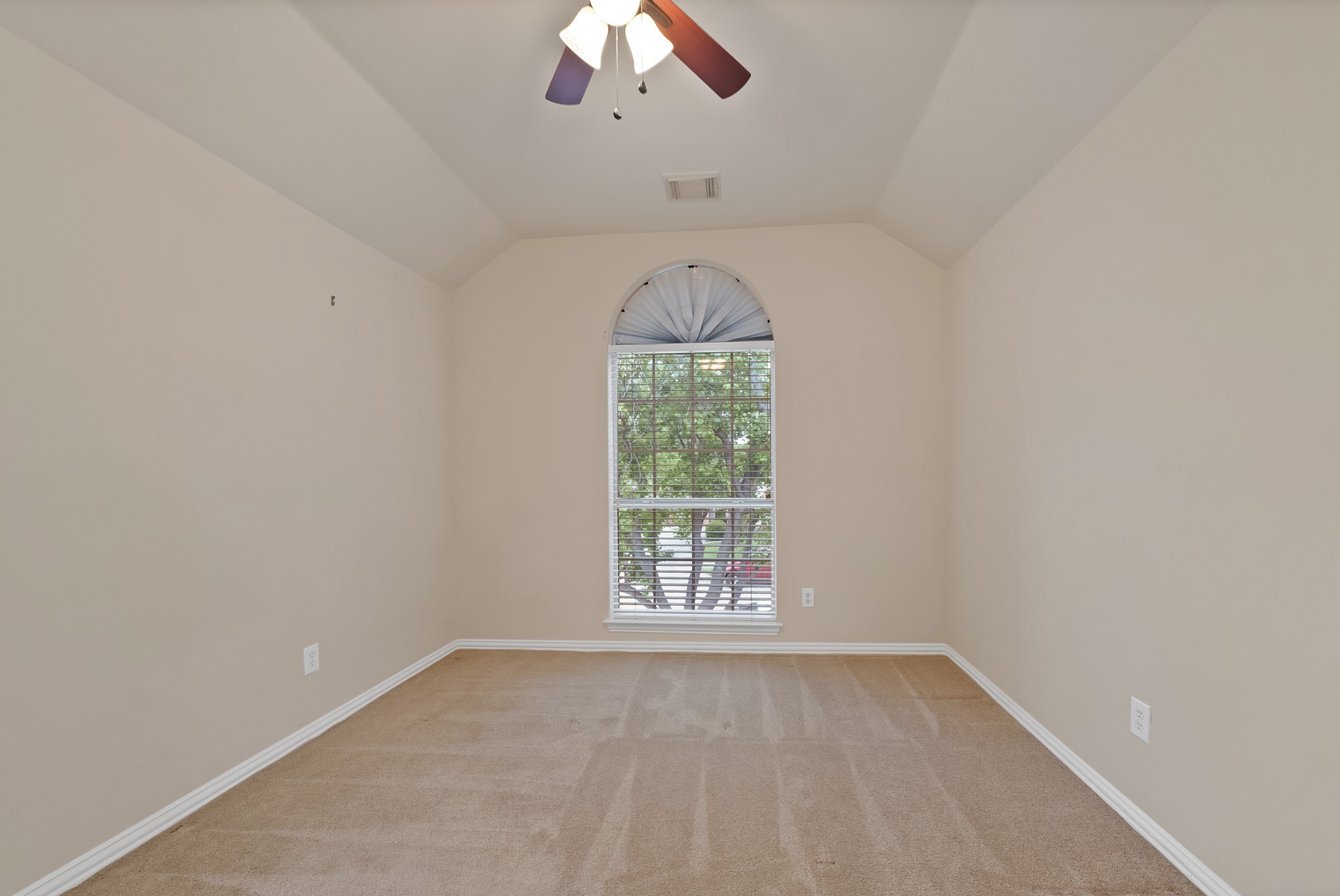 18638 Tall Oak Drive Dallas TX 75287