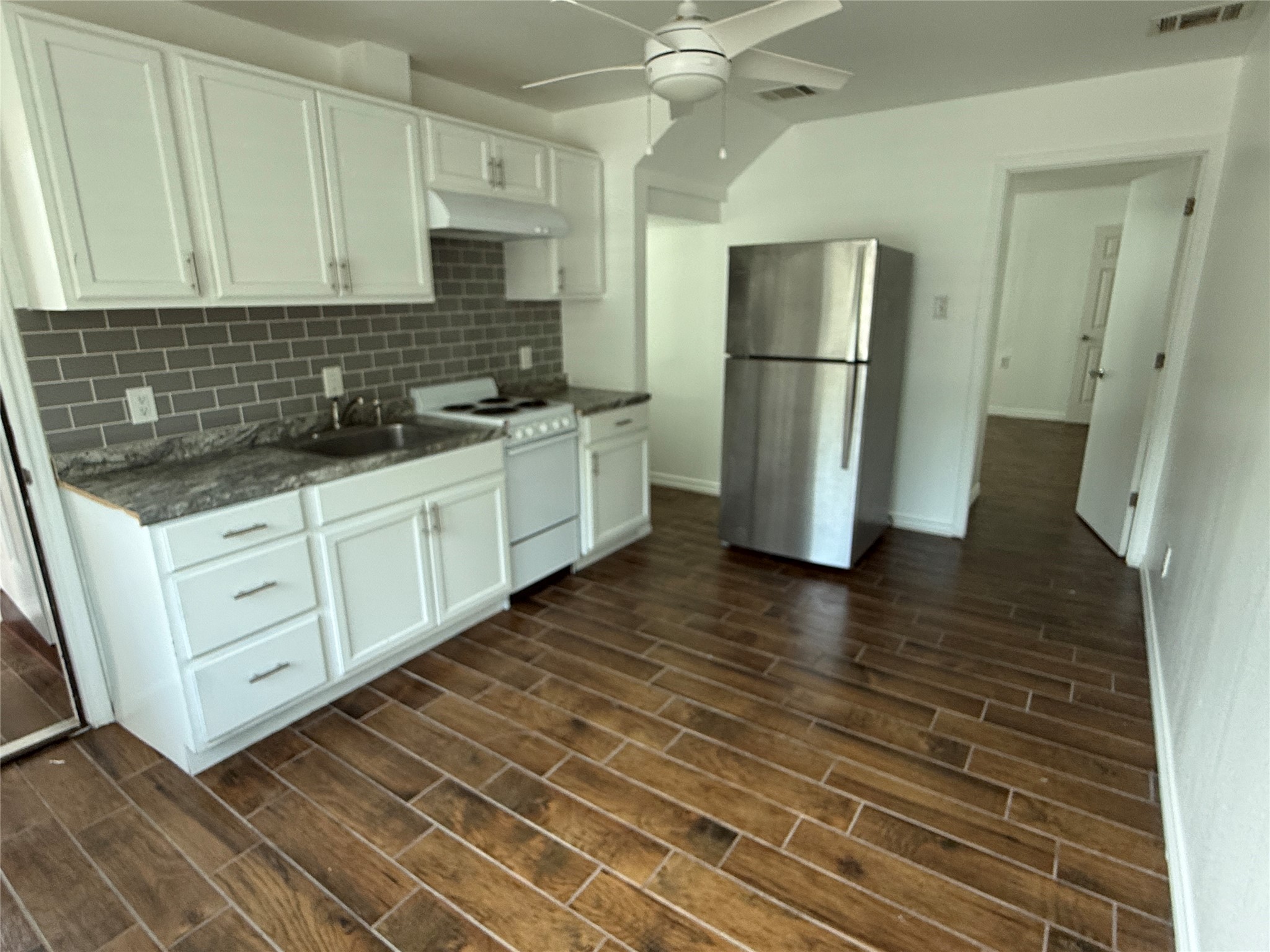 2311 Vagas Street Dallas TX 75219