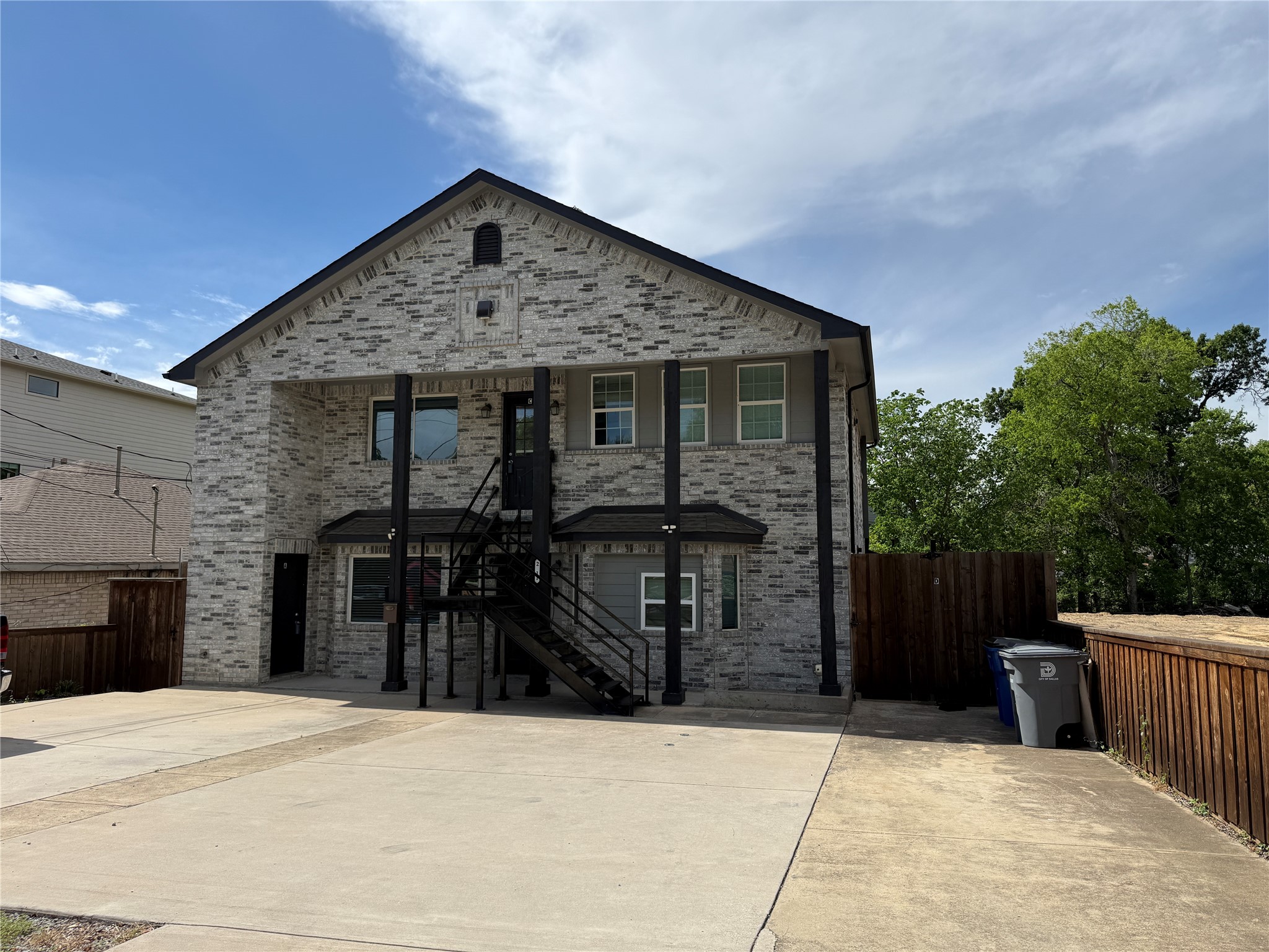 2311 Vagas Street Dallas TX 75219