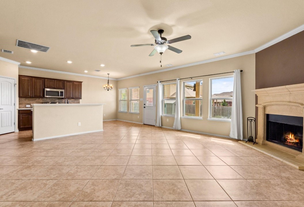 8404 Sioux Trail Aubrey TX 76227