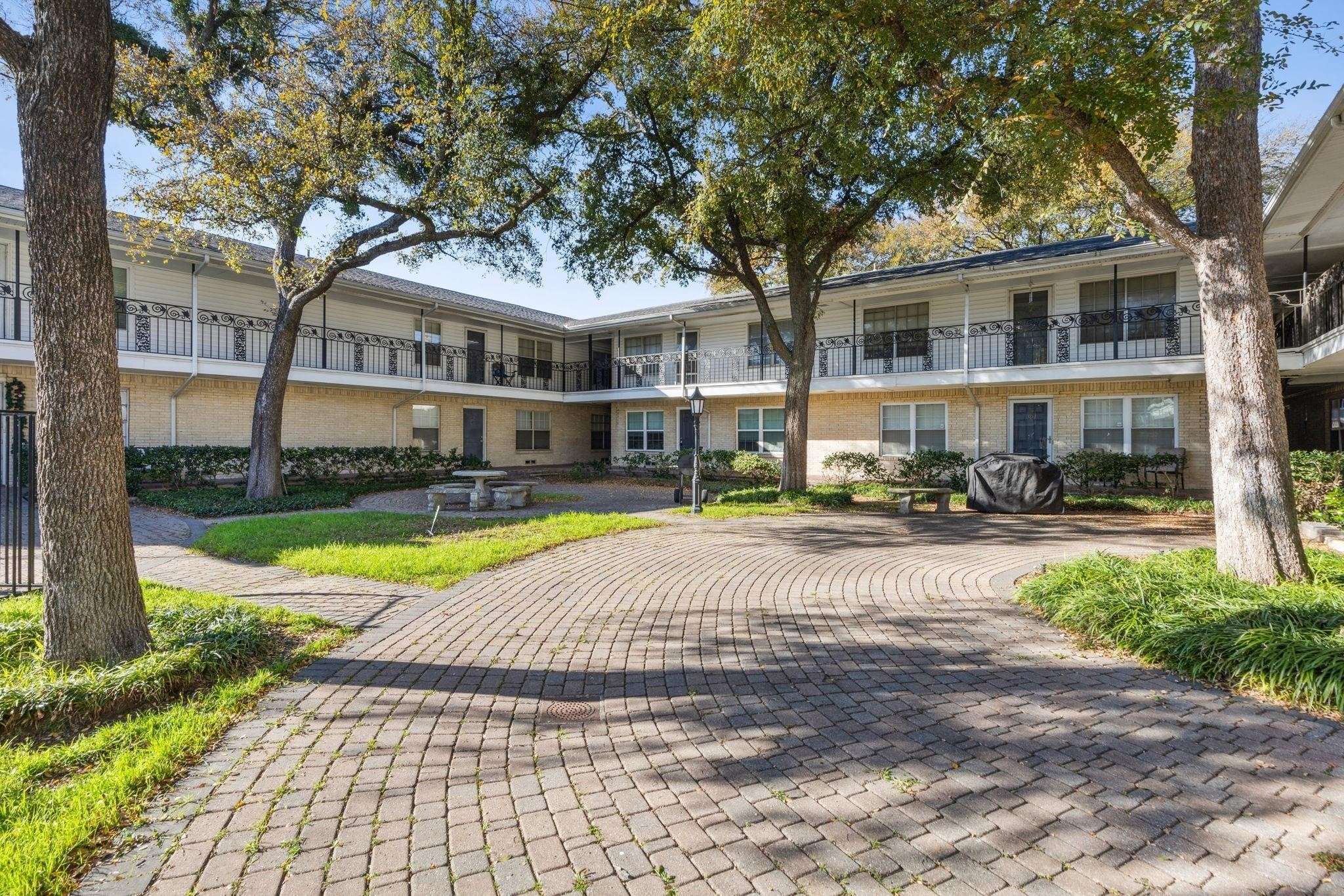 5818 E University Boulevard Dallas TX 75206