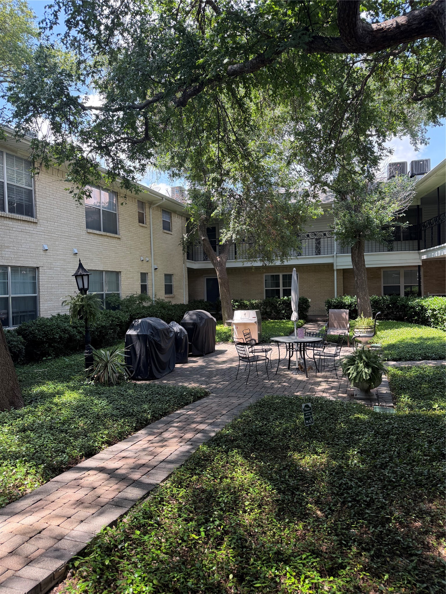 5818 E University Boulevard Dallas TX 75206