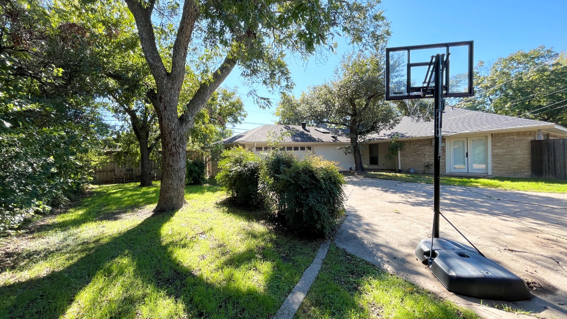 10006 Pensive Drive Dallas TX 75229