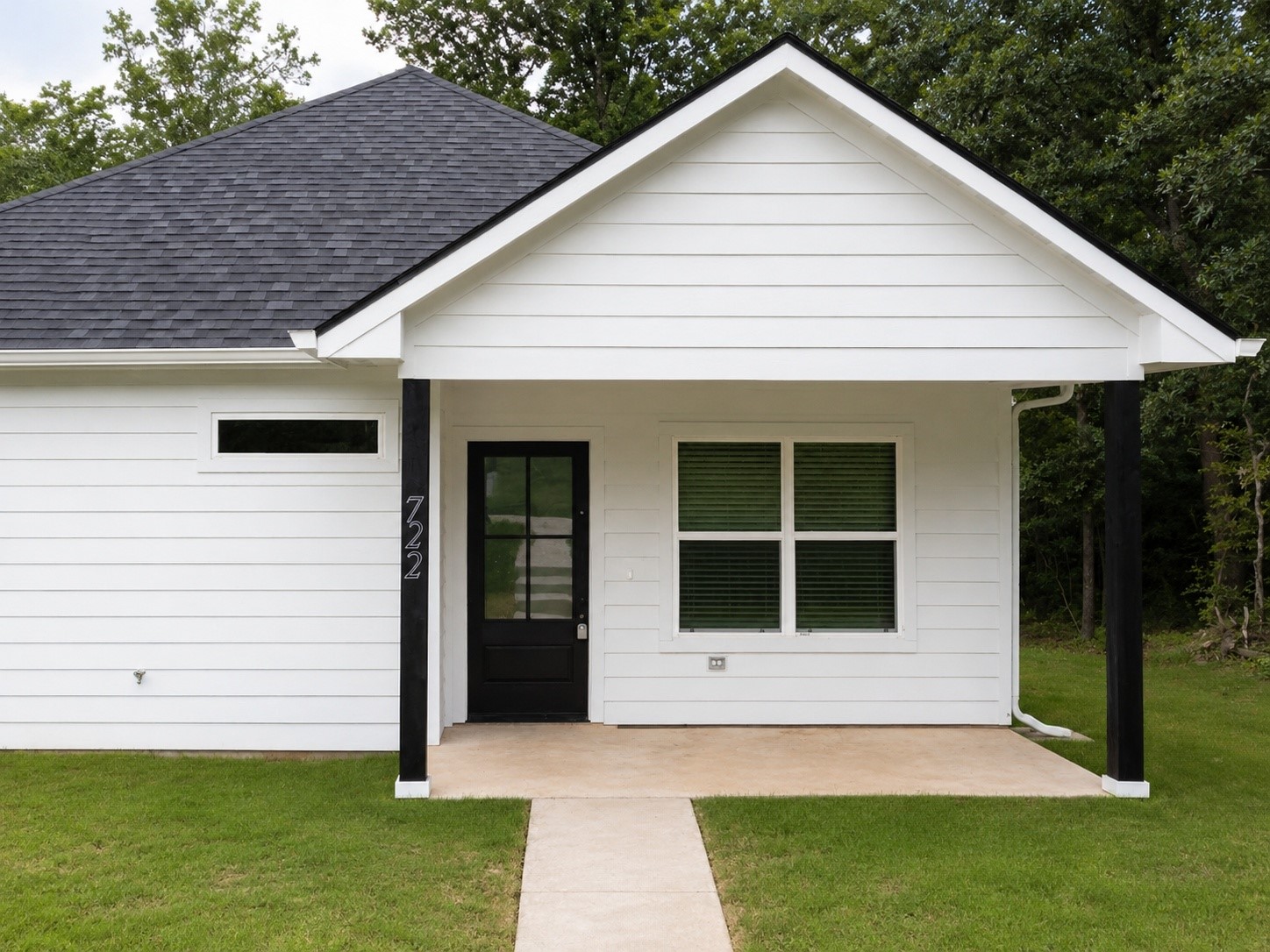 722 E Woodard Street Denison TX 75021