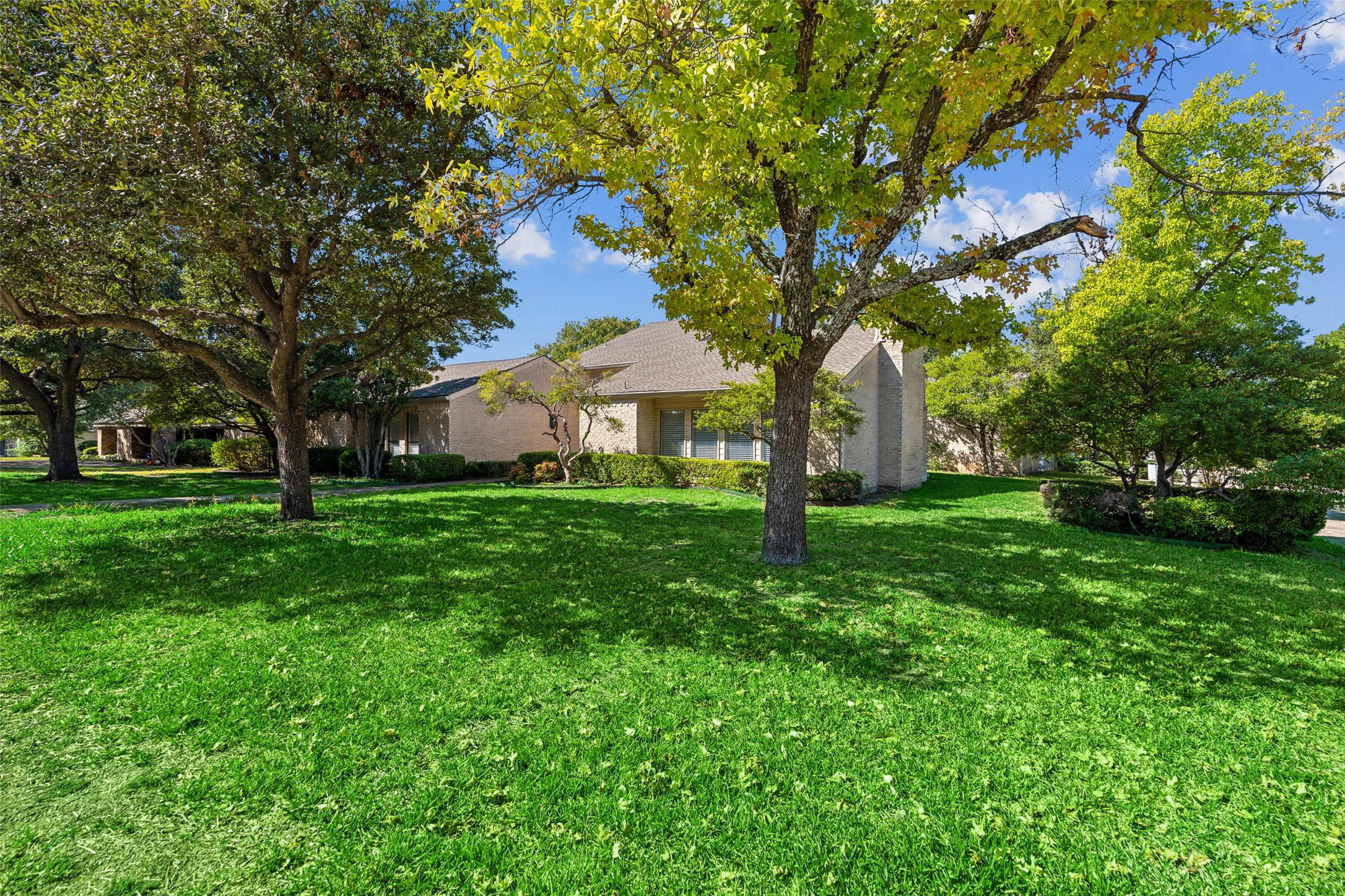 17015 Graystone Drive Dallas TX 75248