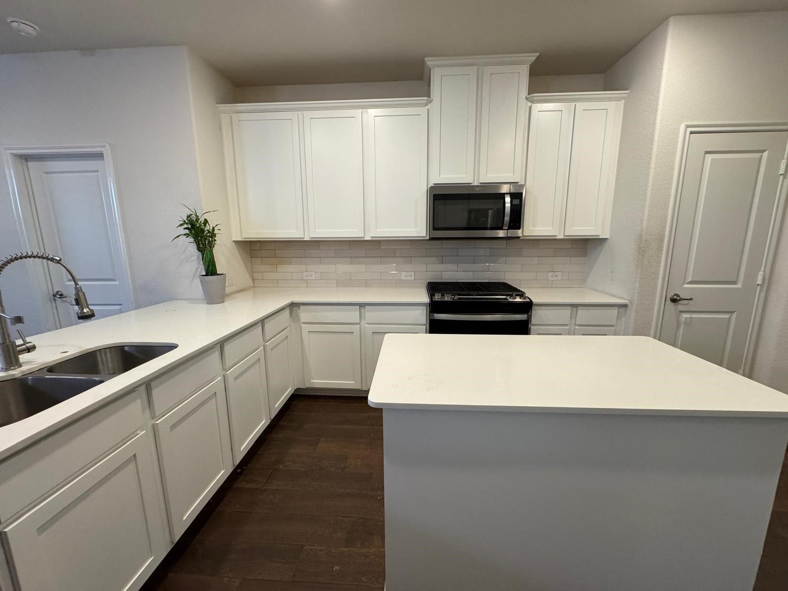2916 Brady Starr Drive Aubrey TX 76227