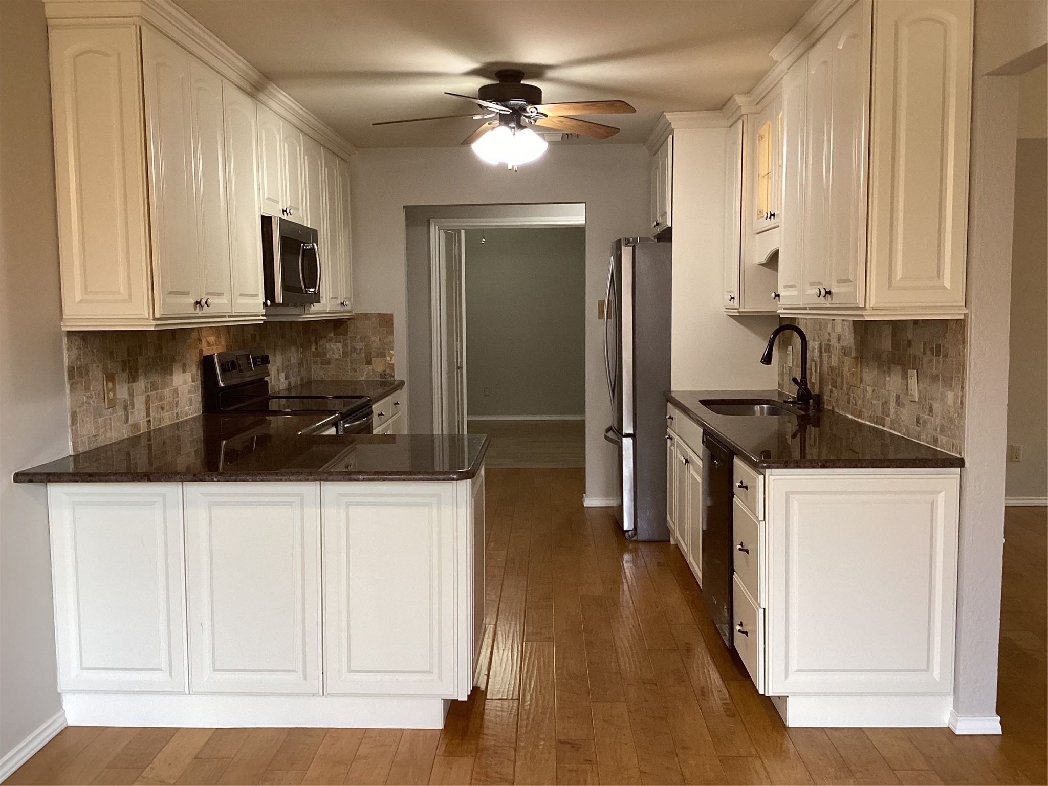 2841 Southridge Drive Grapevine TX 76051