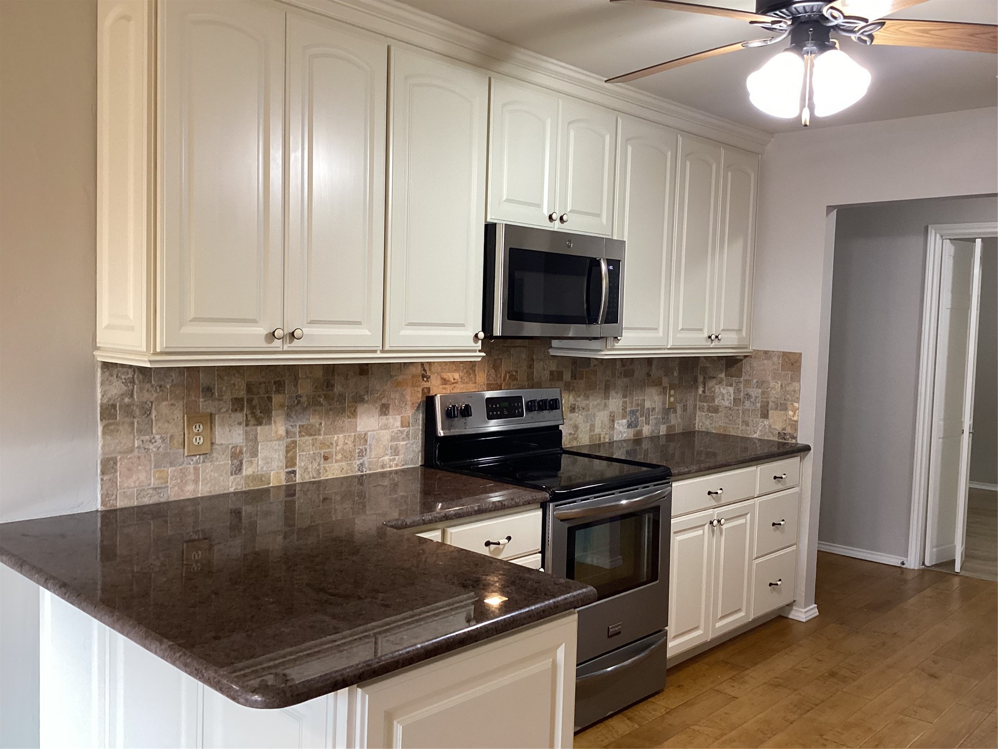 2841 Southridge Drive Grapevine TX 76051