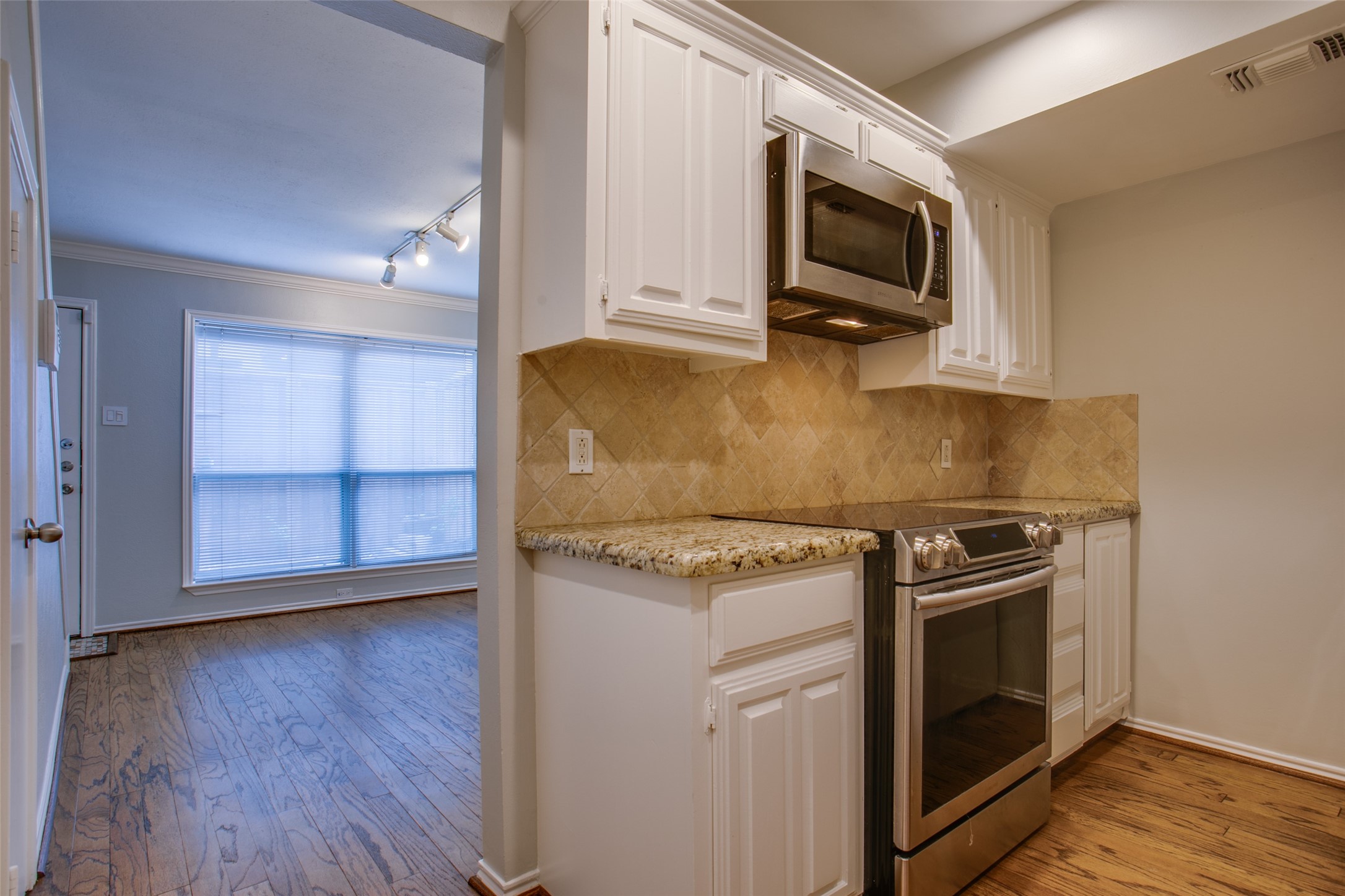 4414 Buena Vista Street Dallas TX 75205