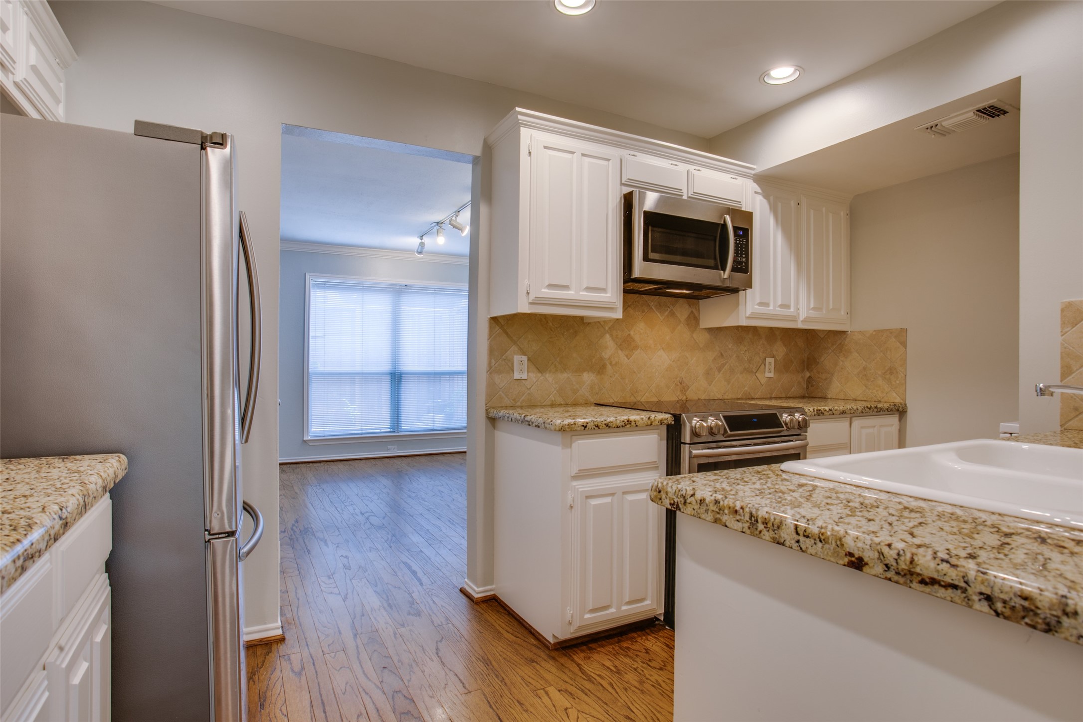 4414 Buena Vista Street Dallas TX 75205