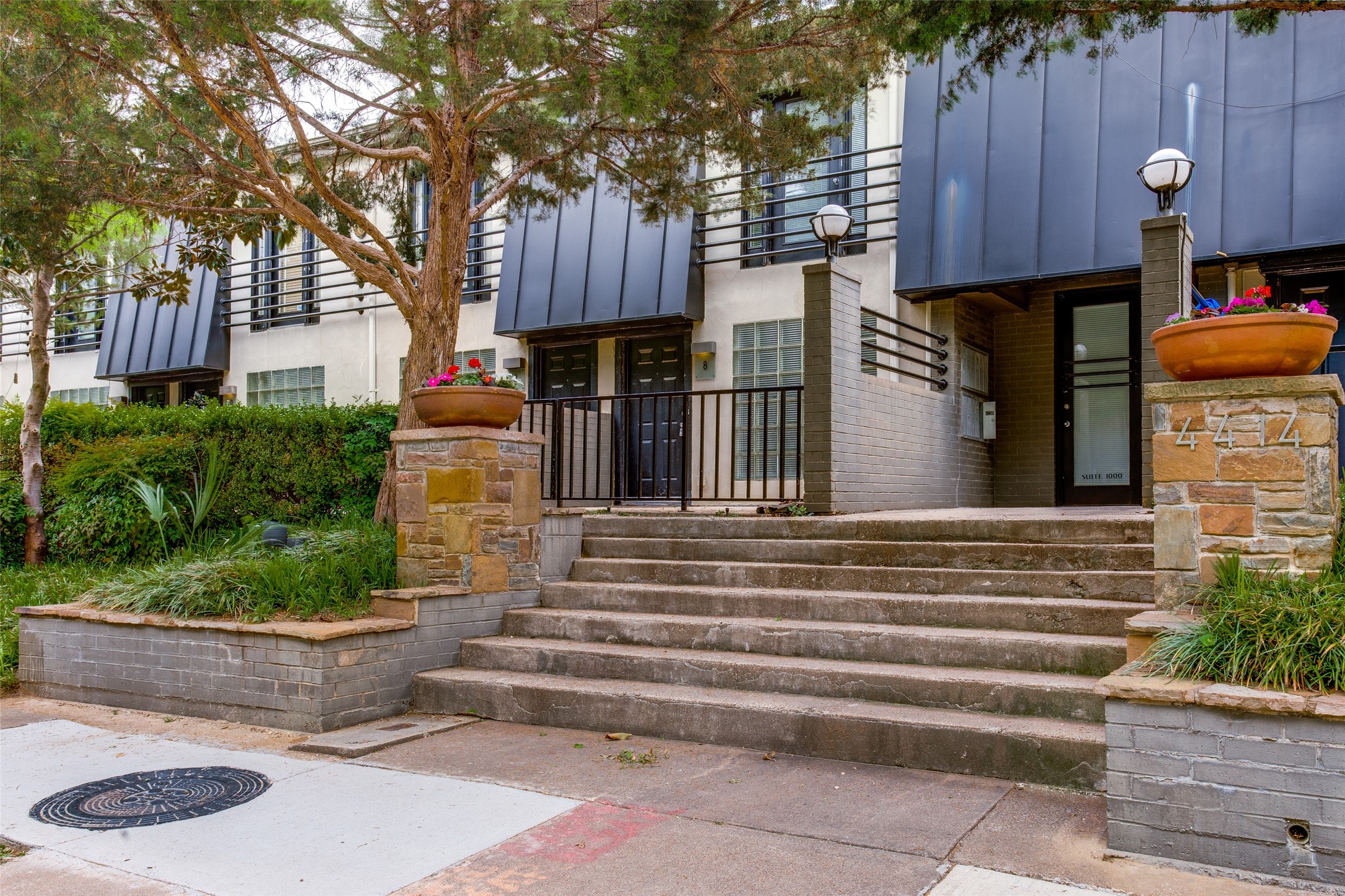 4414 Buena Vista Street Dallas TX 75205