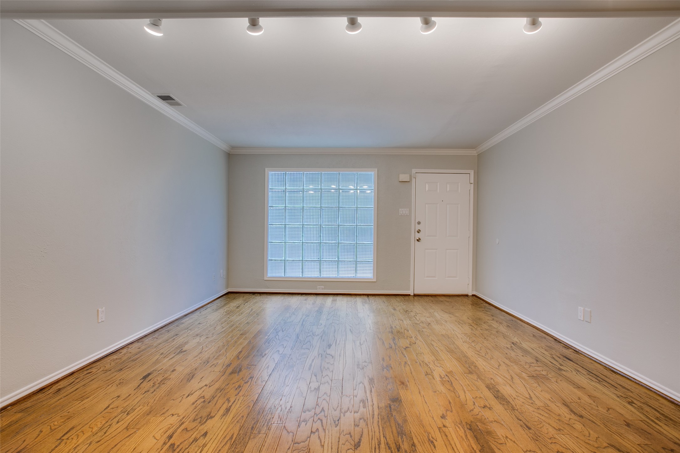 4414 Buena Vista Street Dallas TX 75205