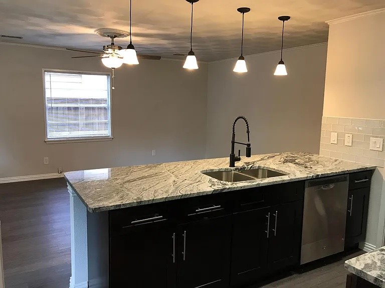 1617 E Union Bower Road Irving TX 75061