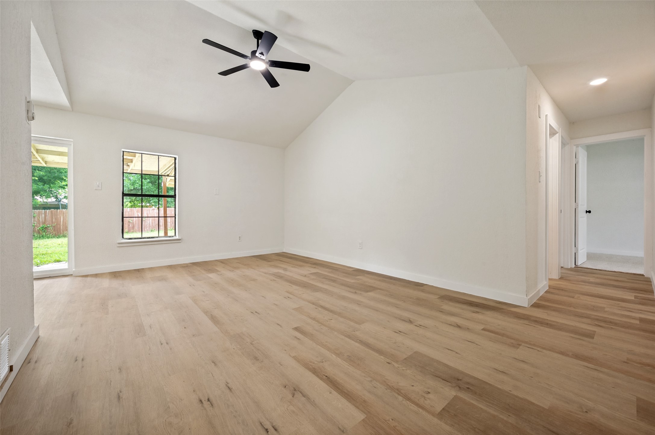 2014 Laurel Oaks Drive Irving TX 75060