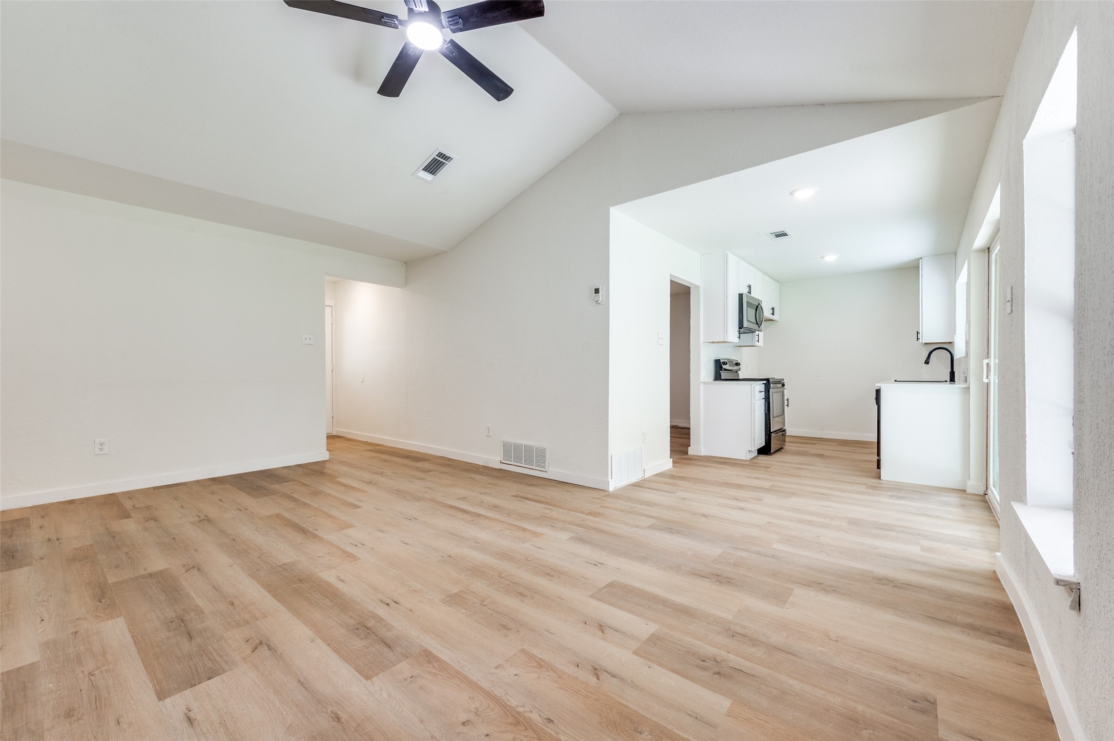 2014 Laurel Oaks Drive Irving TX 75060